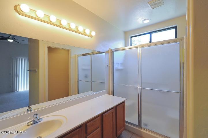 Barrio Centro (1-84) - Residential Lease