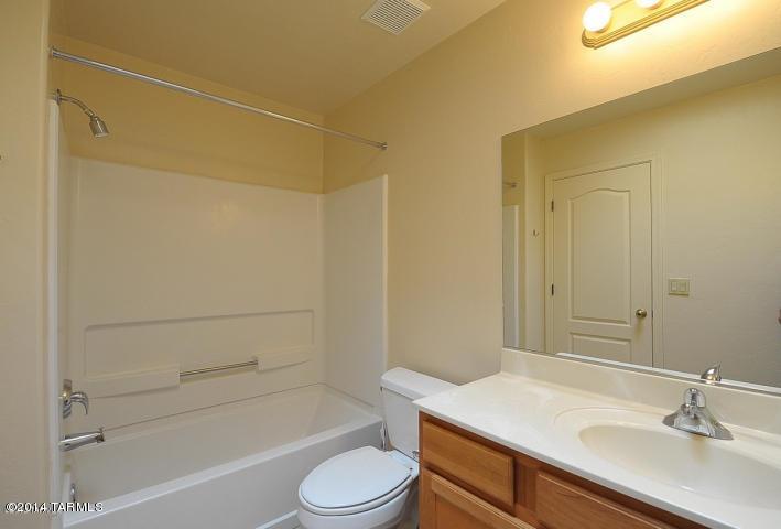 Barrio Centro (1-84) - Residential Lease