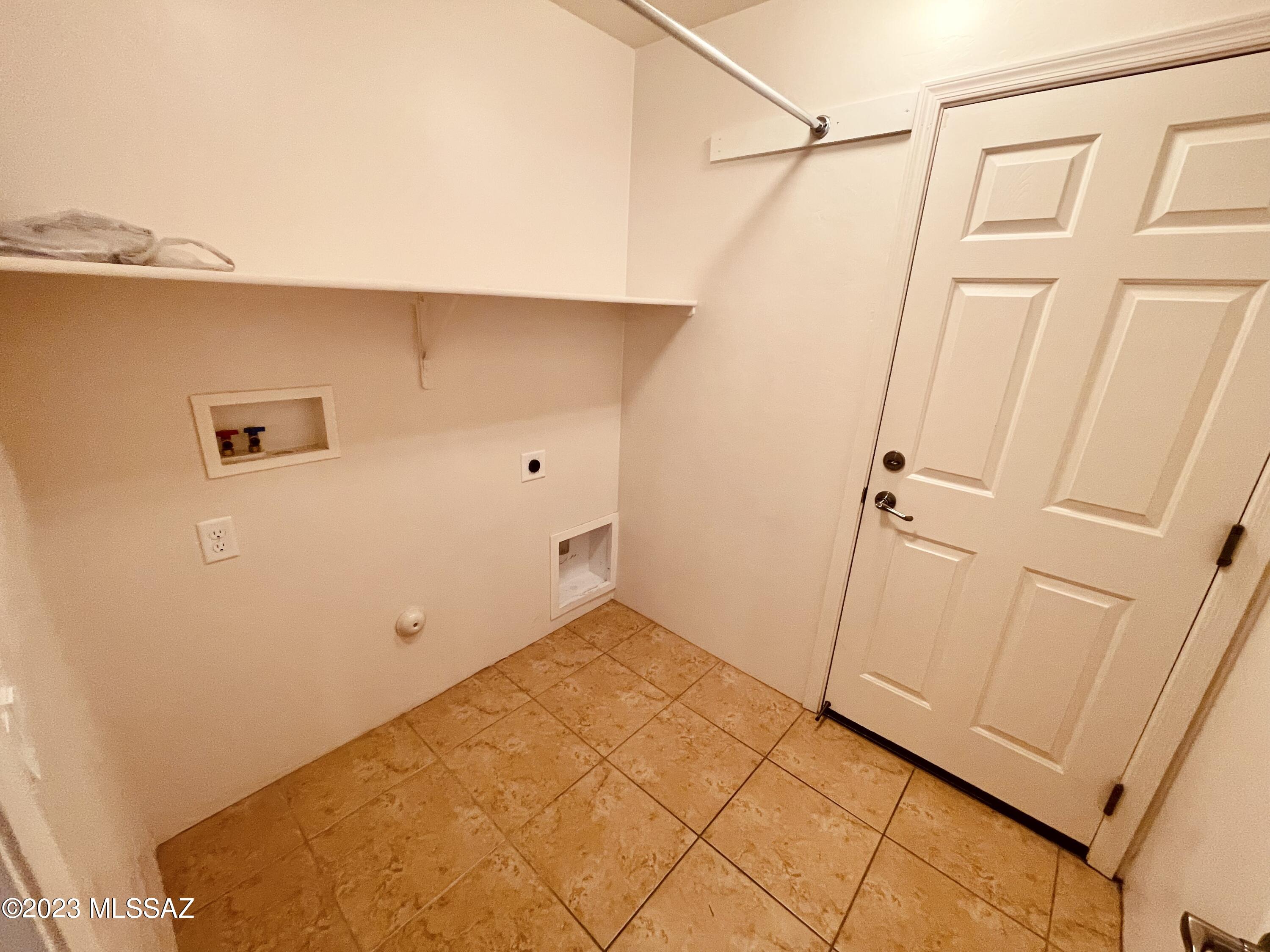 Legends/Valiente - Residential