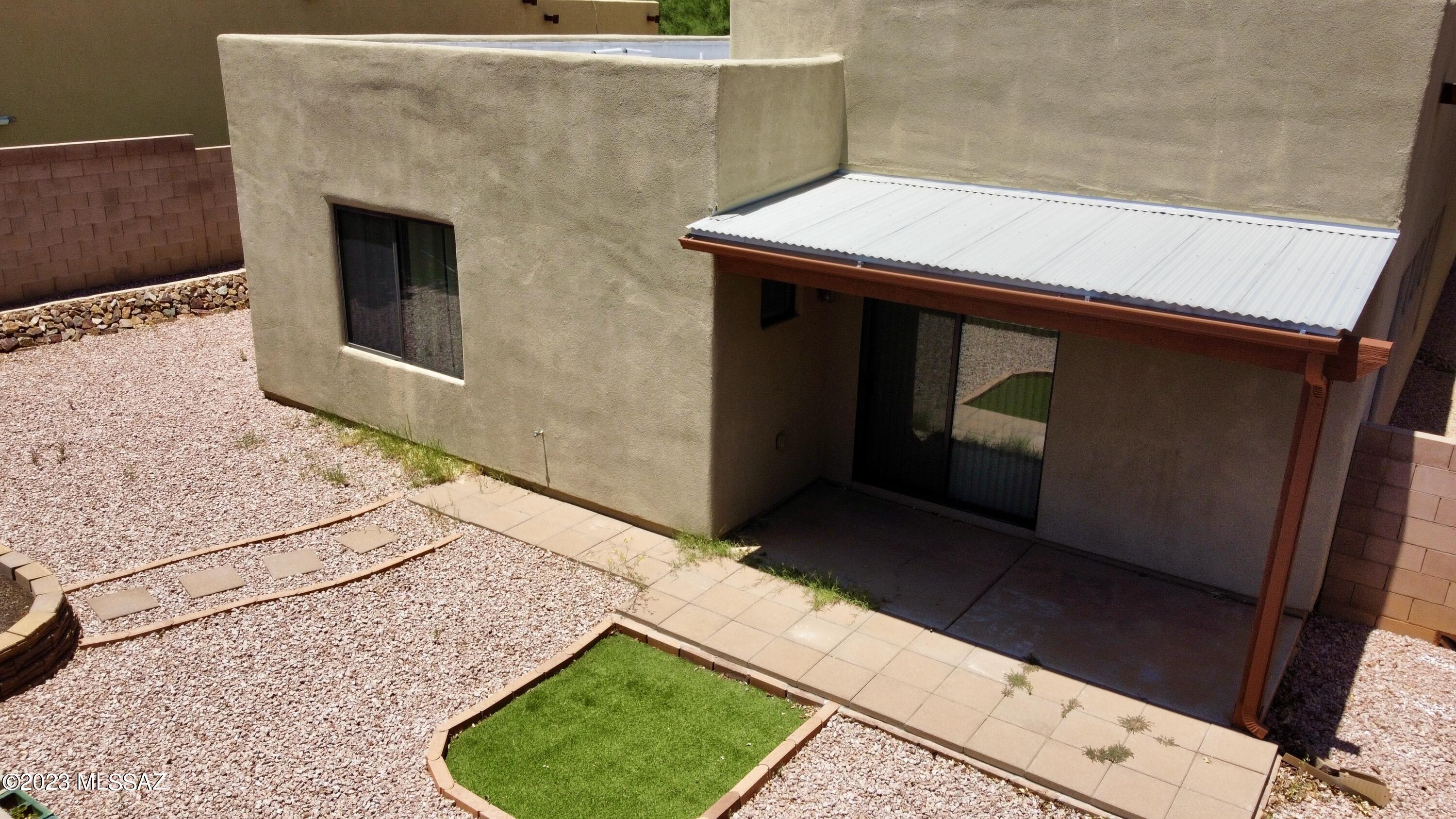 Legends/Valiente - Residential