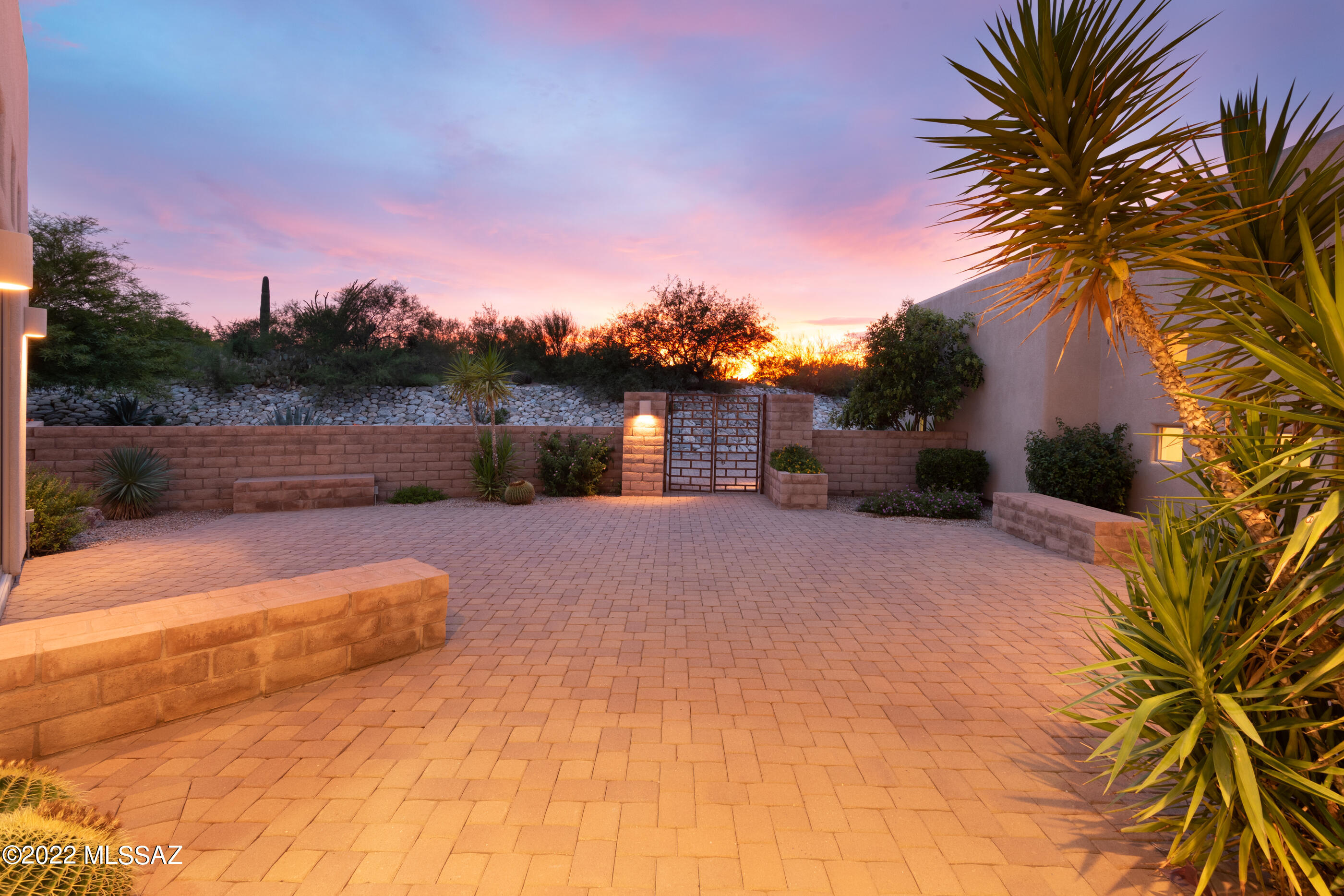 Coyote Creek (1-395) - Residential