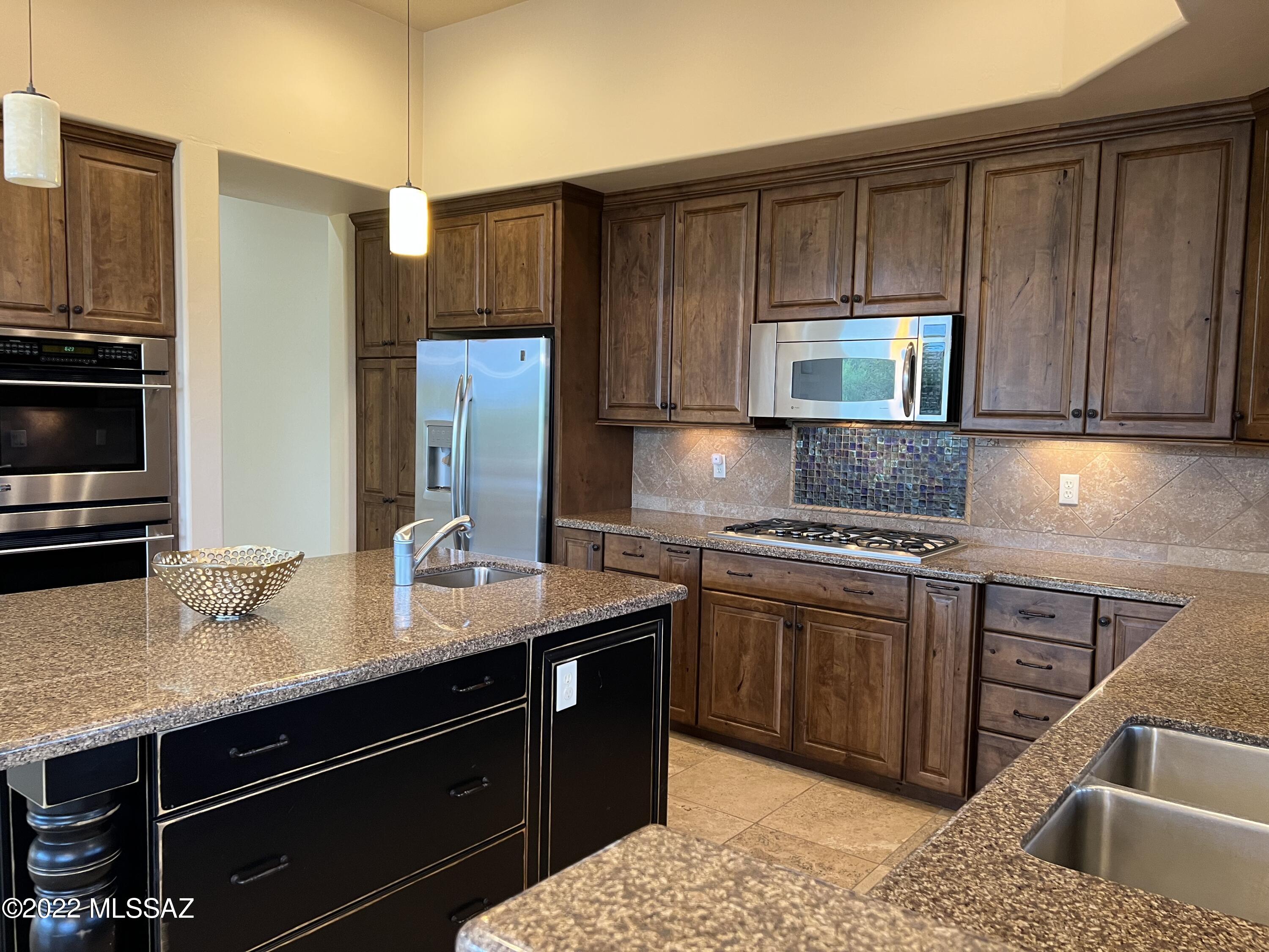 Coyote Creek (1-395) - Residential