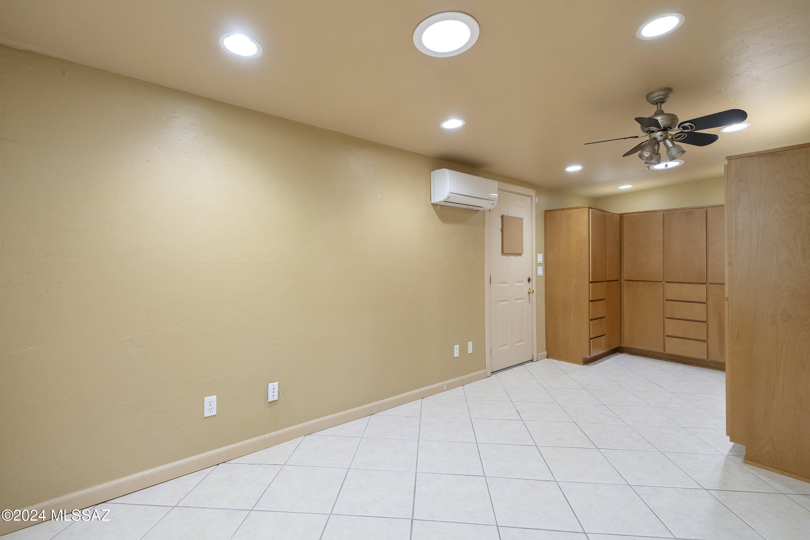 Rancho Esperero (1-343) - Residential