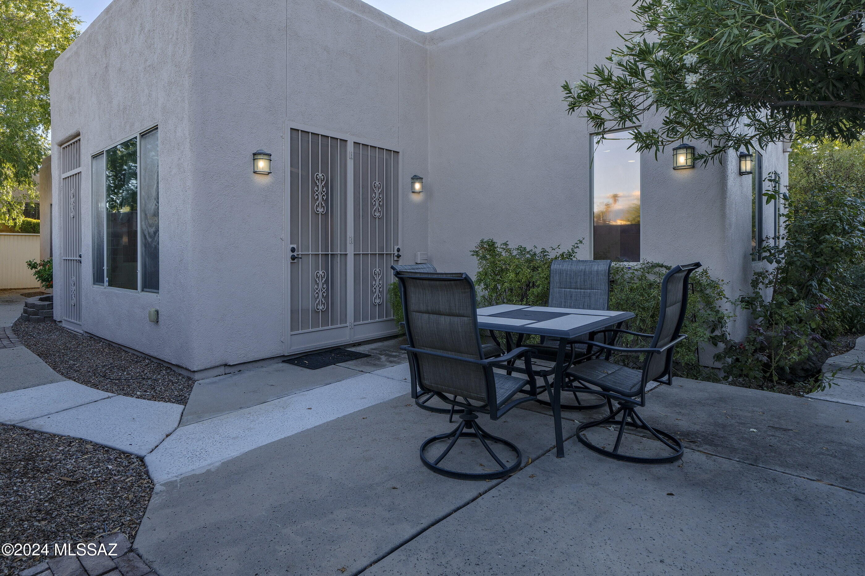 Rancho Esperero (1-343) - Residential
