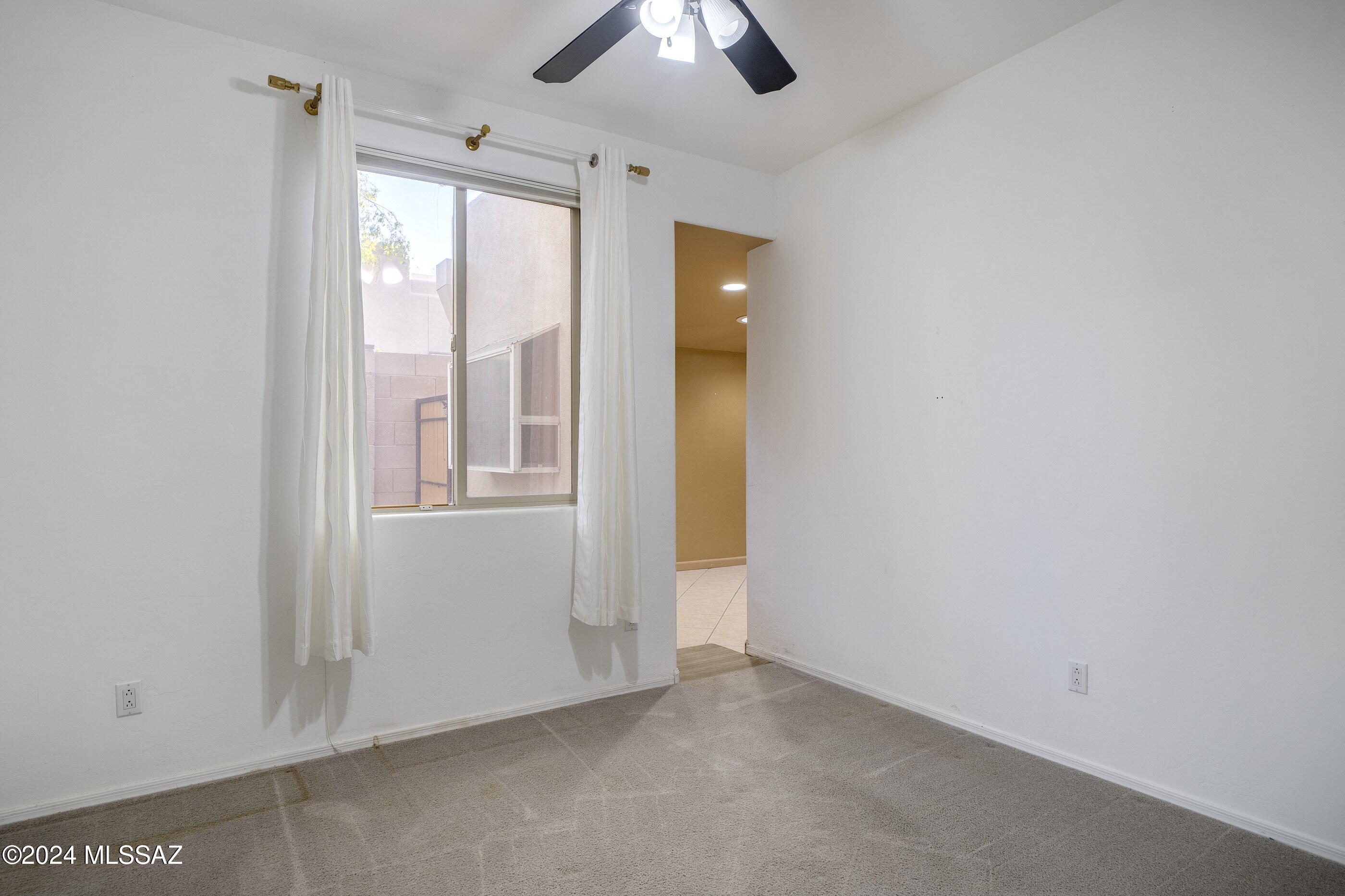 Rancho Esperero (1-343) - Residential