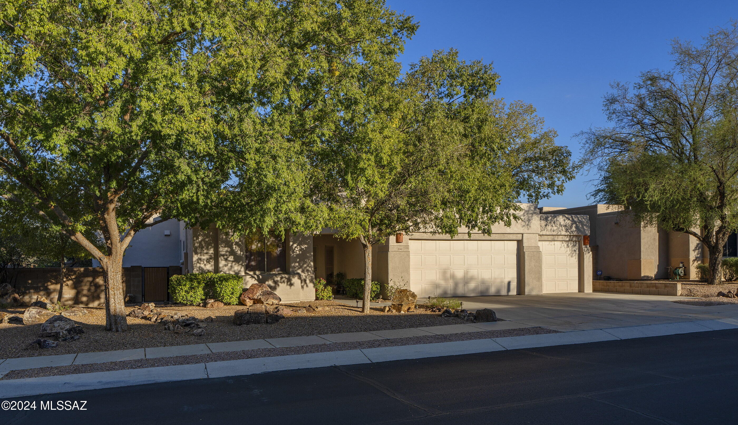 Rancho Esperero (1-343) - Residential