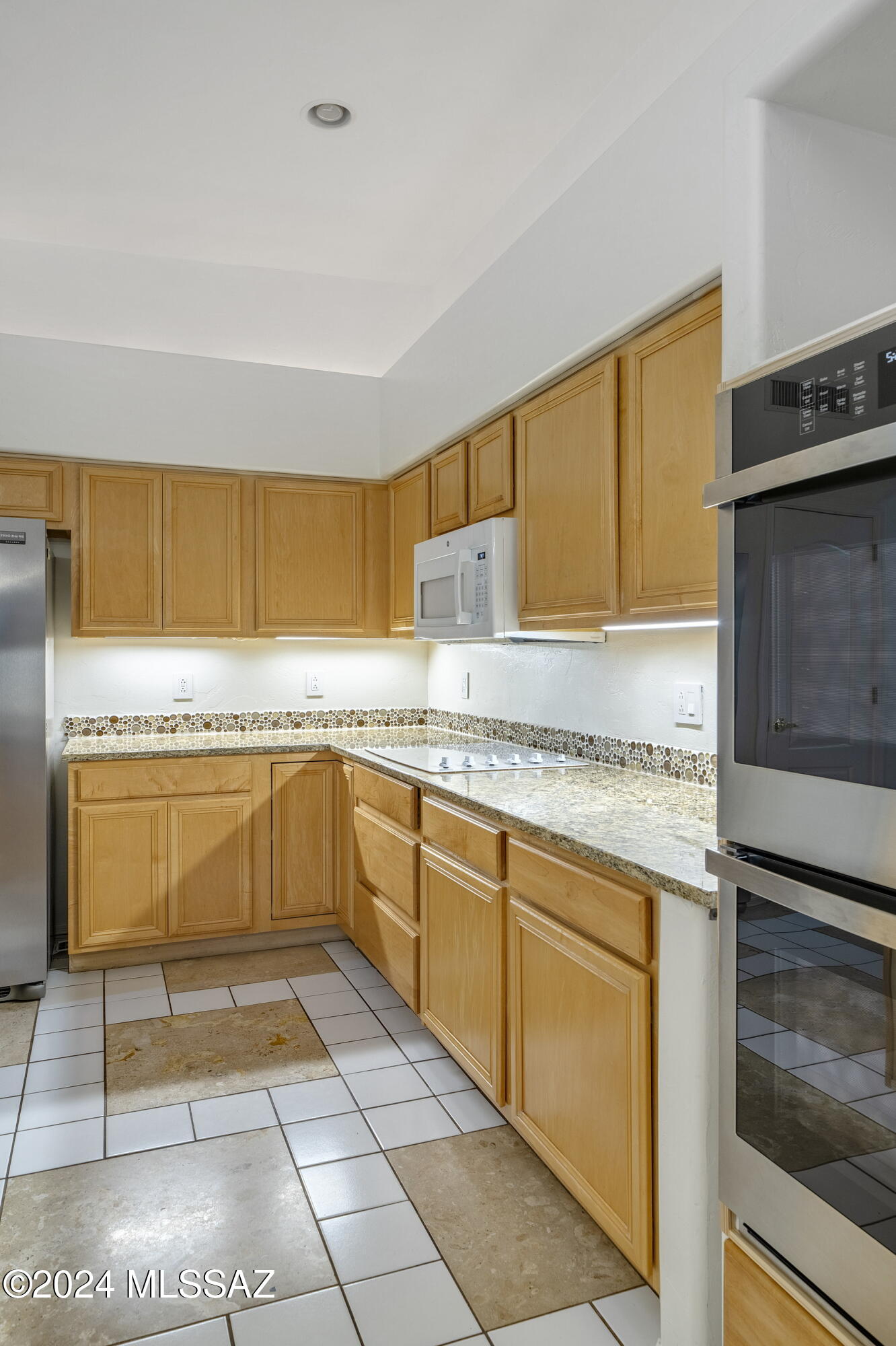 Rancho Esperero (1-343) - Residential