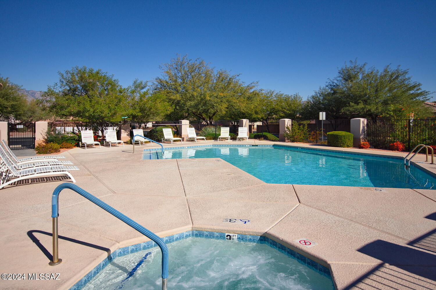 Rancho Esperero (1-343) - Residential