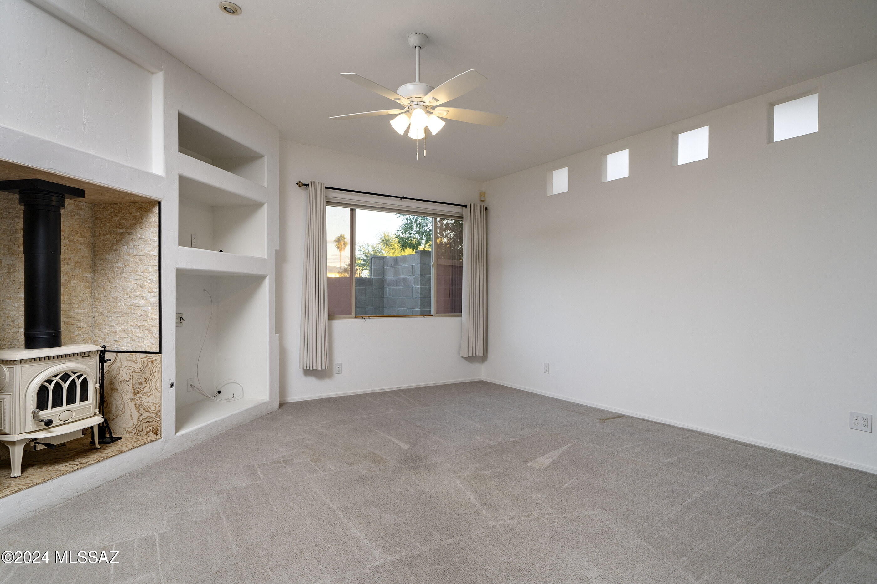 Rancho Esperero (1-343) - Residential