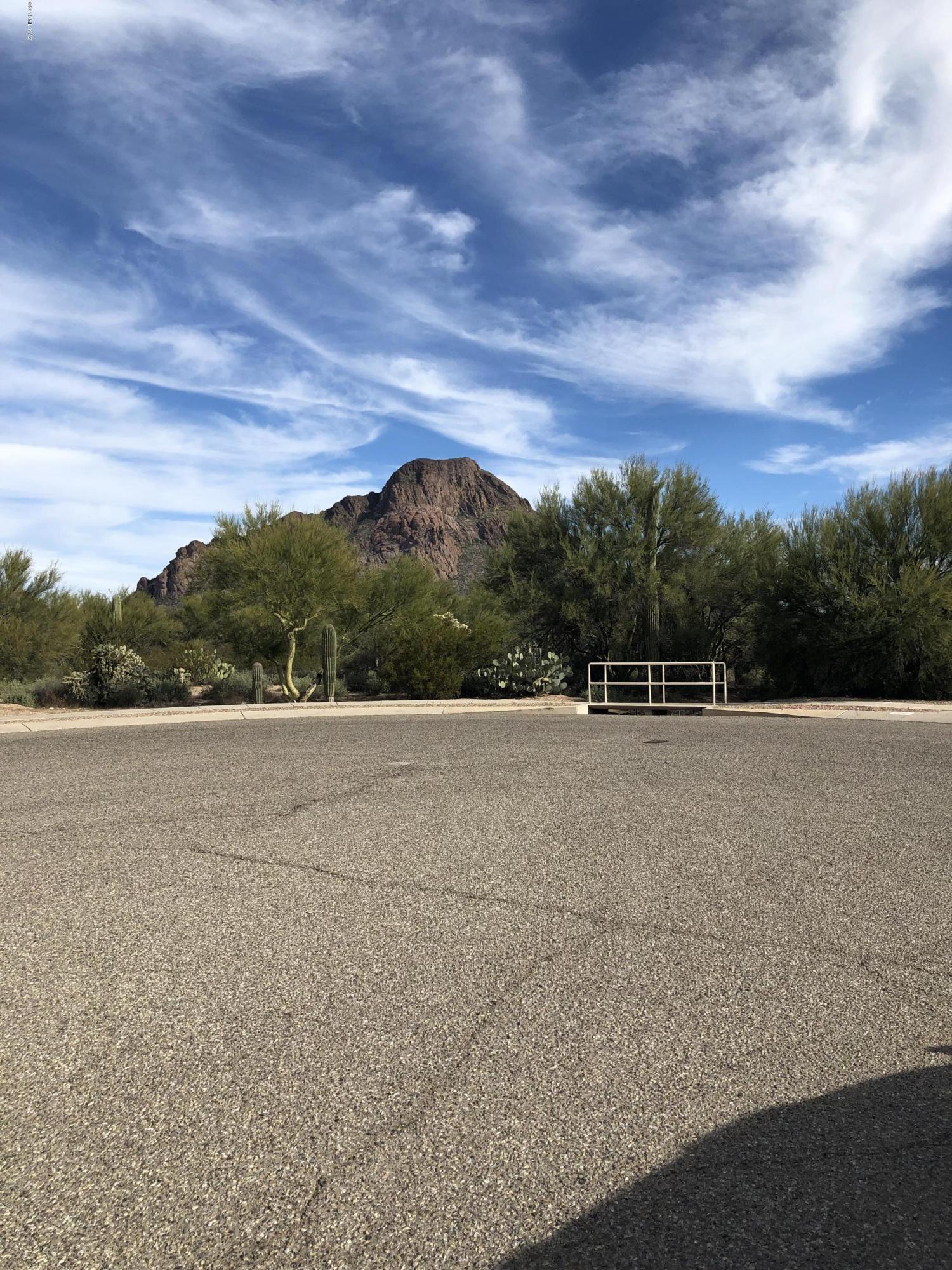Beautiful 4bdr/2ba home in Tucson Mountain Sanctuary!
Spacious Living Room, Family Room, Dining Room, Open/Bright Kitchen and third garage bay has been converted to a wonderful Bonus room. Call today!