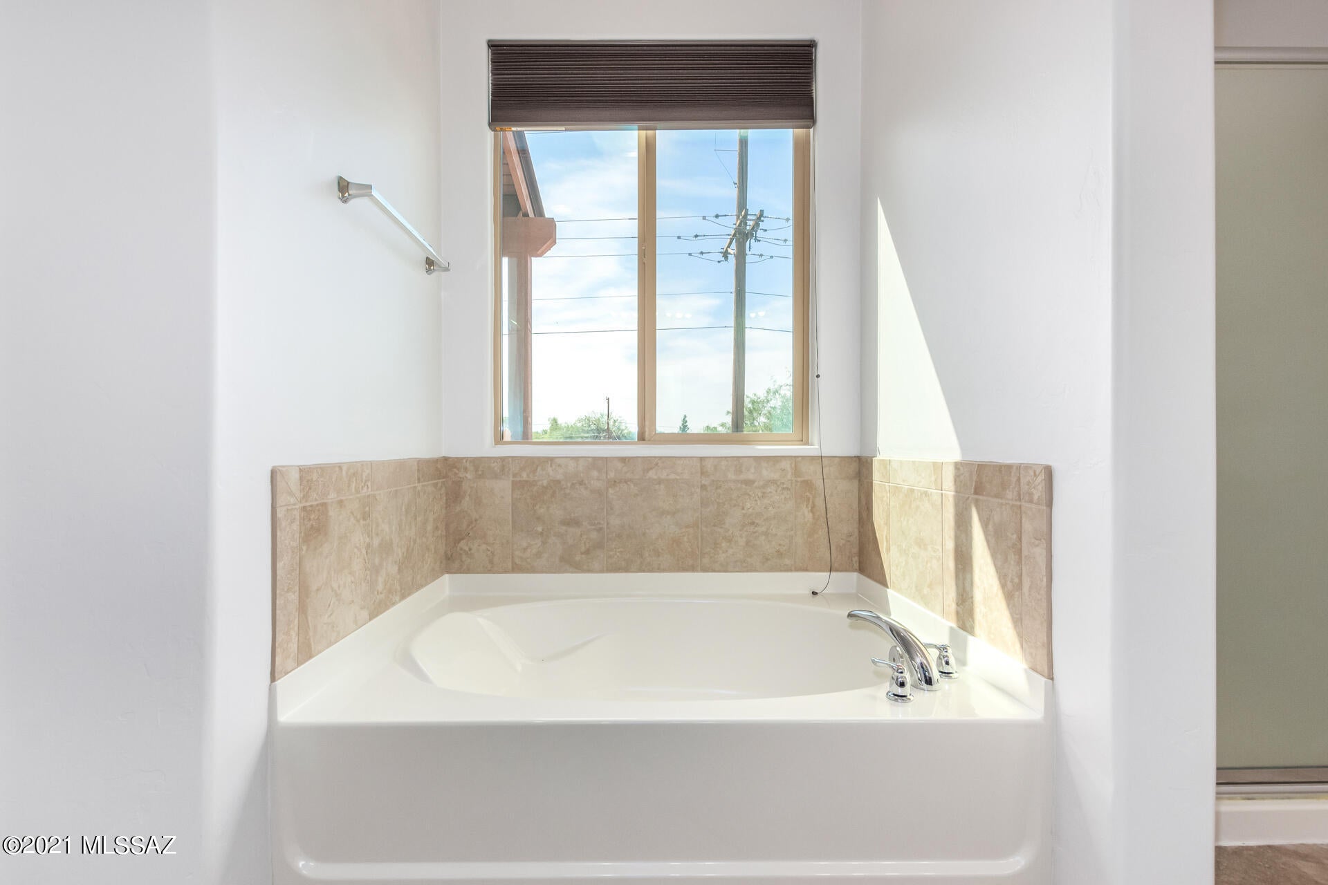 Miramonte At Glenn SQ20133580243 - Residential Lease