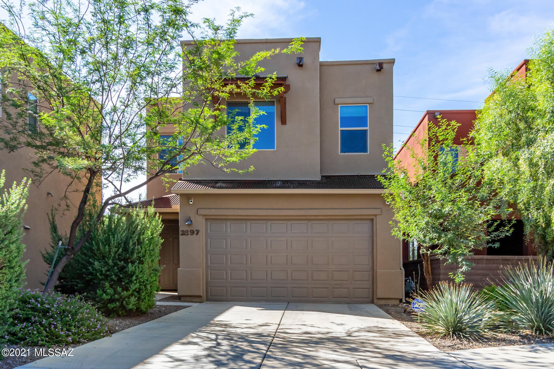 Amazing  4 bedroom, 2.5 bathroom turn-key property nestled on a cul-de-sac! Come inside to discover bountiful natural light, high ceilings, tile floor, and trending palette. Open layout allows for better use of space & it's excellent for entertaining. Beautiful kitchen features granite counters, wood cabinets, mosaic backsplash, SS appliances, a pantry, and breakfast bar. The main bedroom boasts designer palette, soft carpet, two large closets, private balcony, and an ensuite w/dual sinks & a walk-in closet. Enjoy the beautiful sunset from the cozy covered patio in the perfectly sized backyard.  Applications are processed in the order they are received. To apply, visit:https://www.strattonpm.net/vacancies. Application fee is non-refundable.