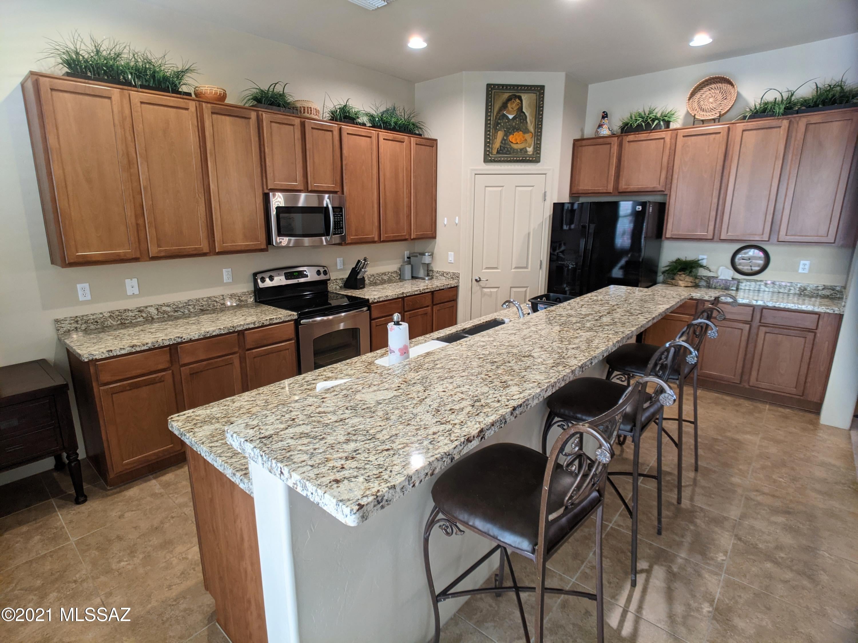 Miramonte at the River (1-163) - Residential Lease