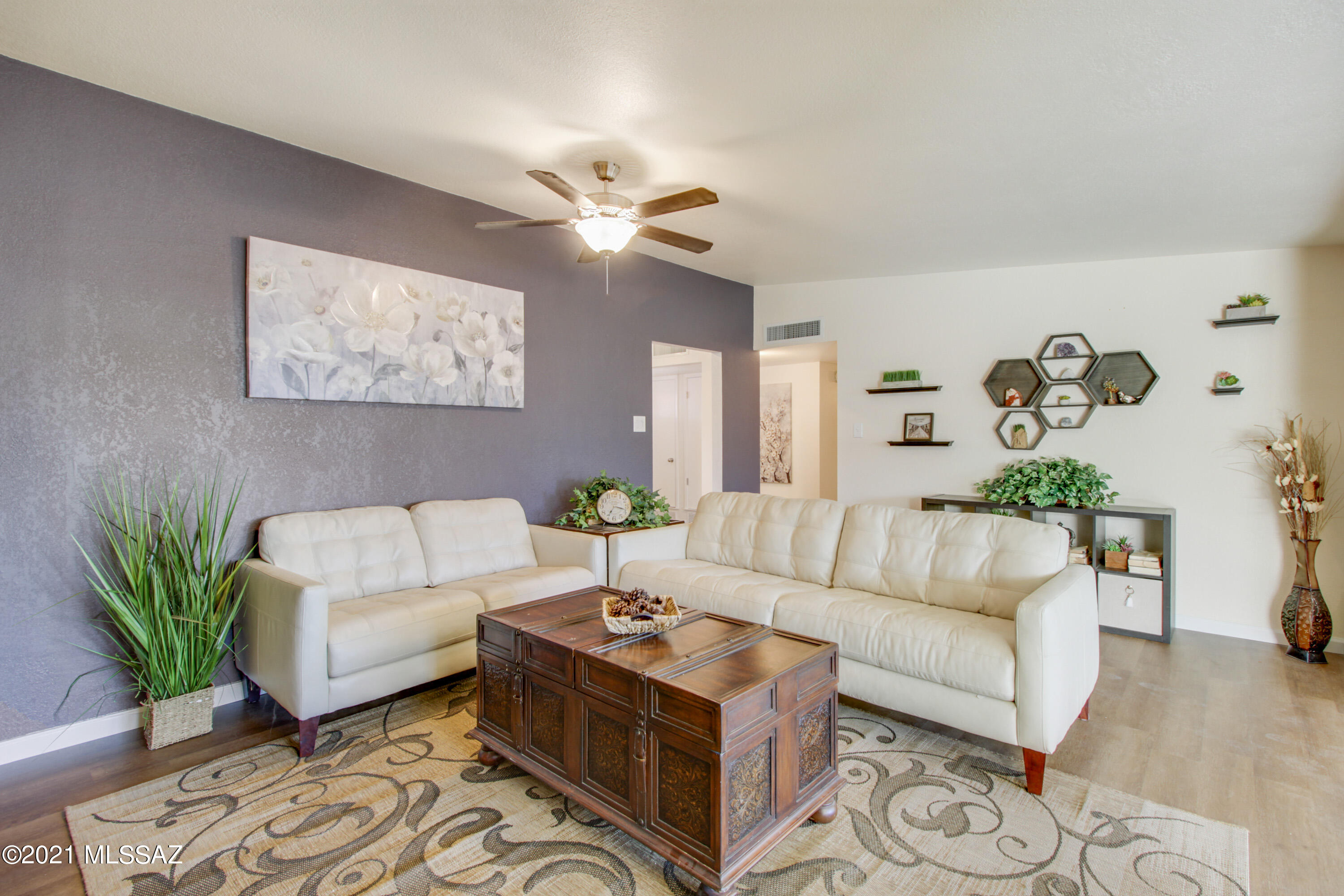 Longview Estates (194-470) - Residential