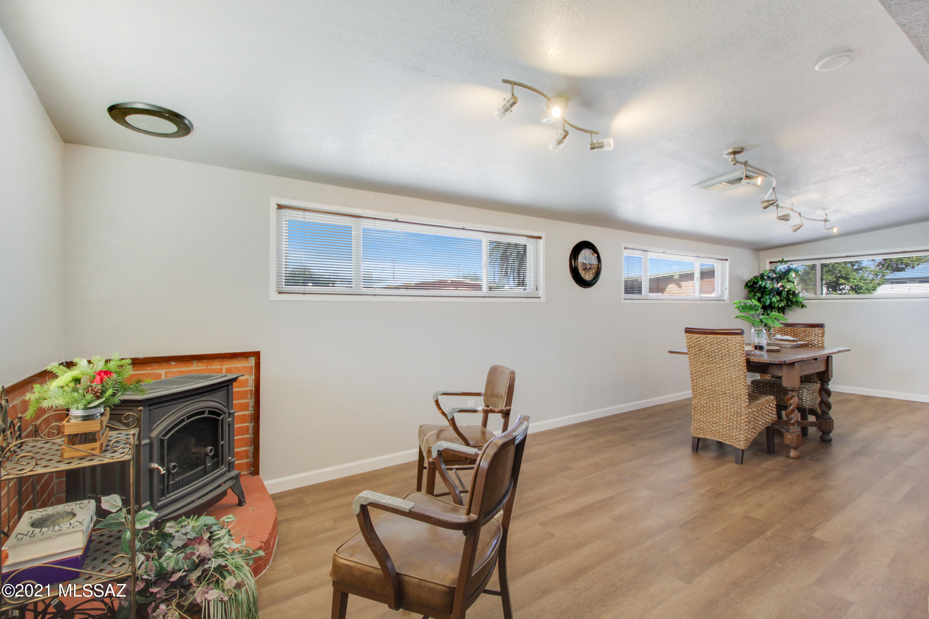 Longview Estates (194-470) - Residential