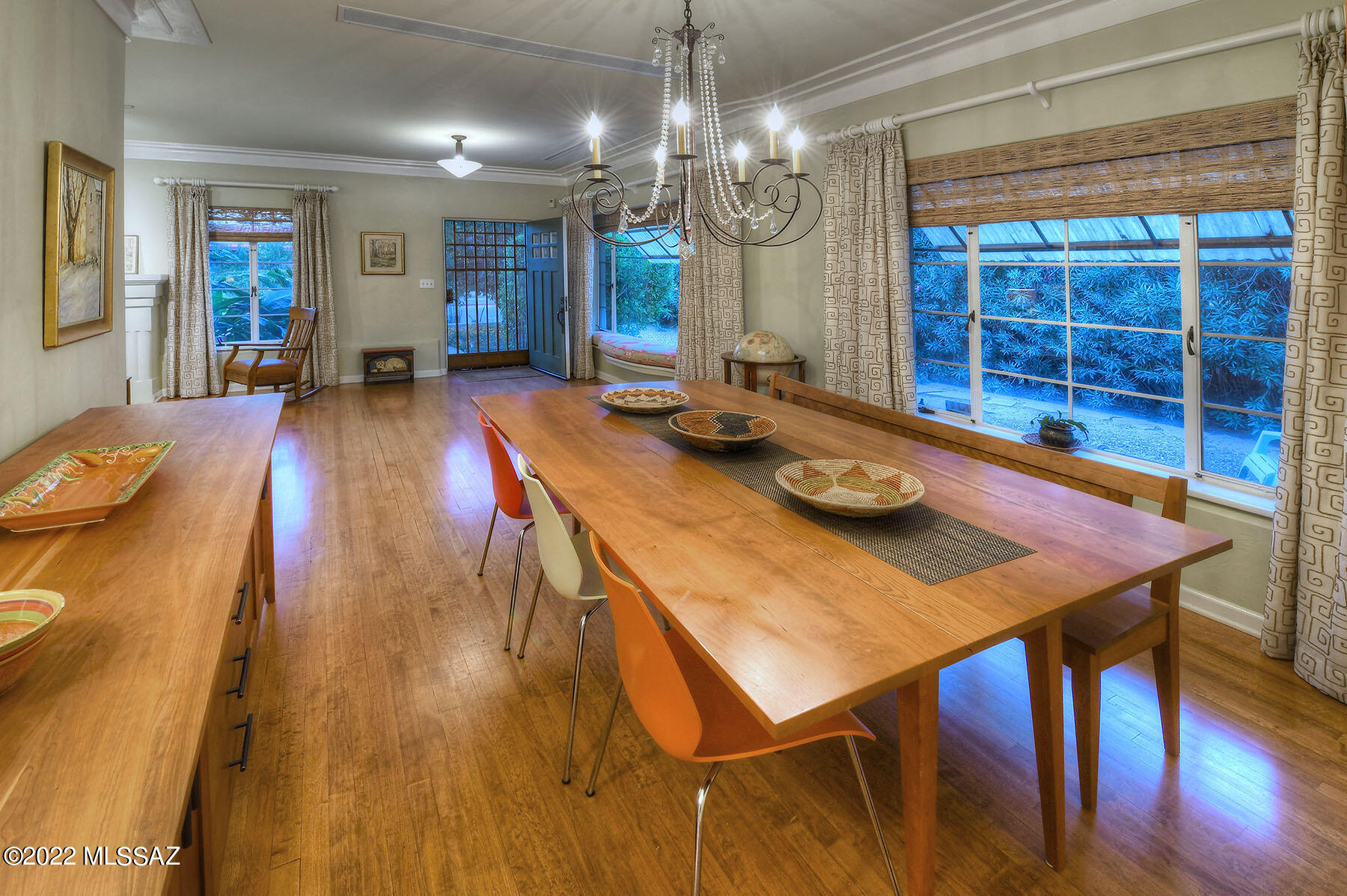 University Manor - Residential