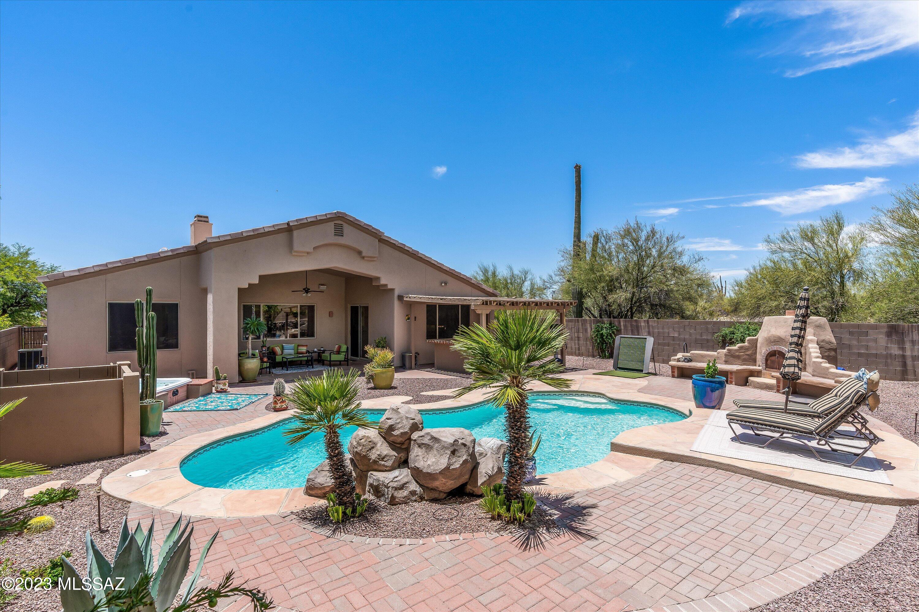 Bluffs At Dove Mountain (1-122) - Residential