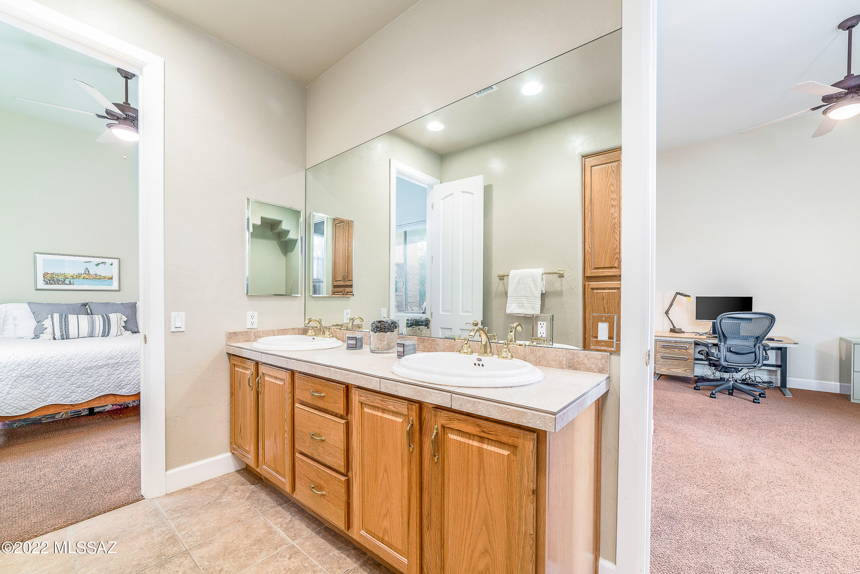 Honey Bee Canyon Estates - Residential