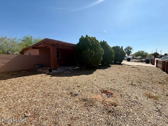 Los Reales Heights (1-102) - Residential