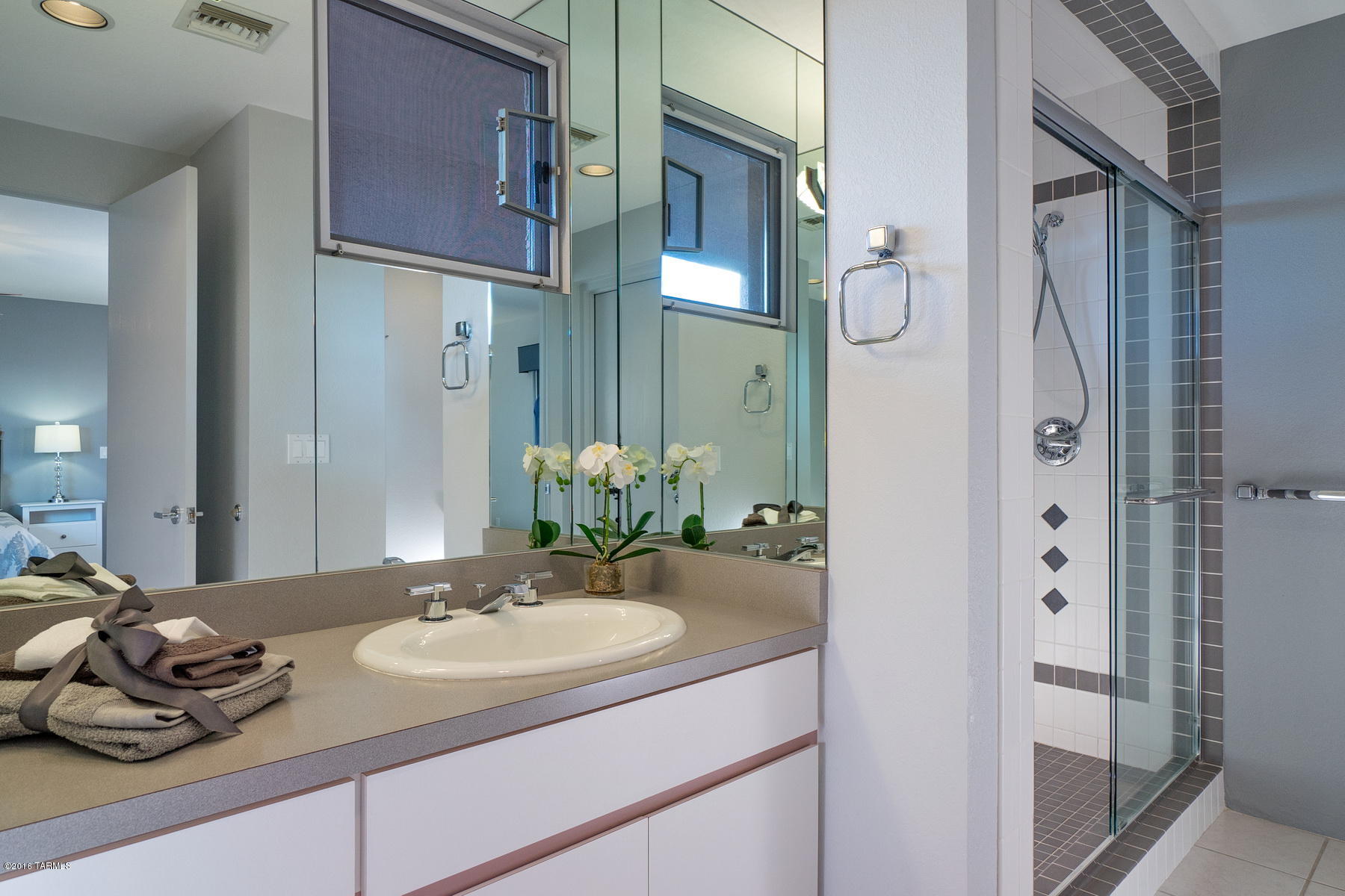 Finisterra (1-210) - Residential