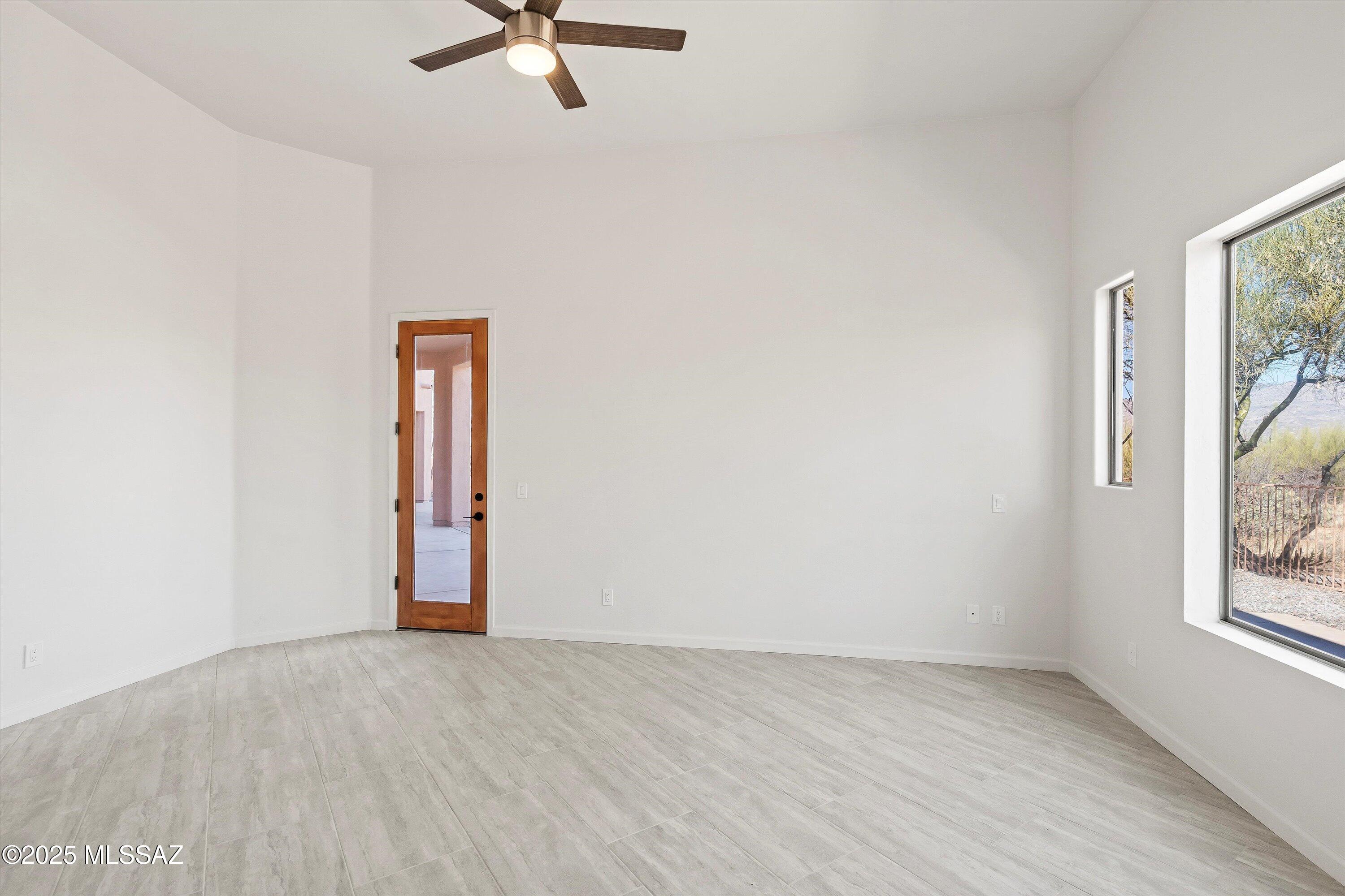Coyote Creek (1-395) - Residential