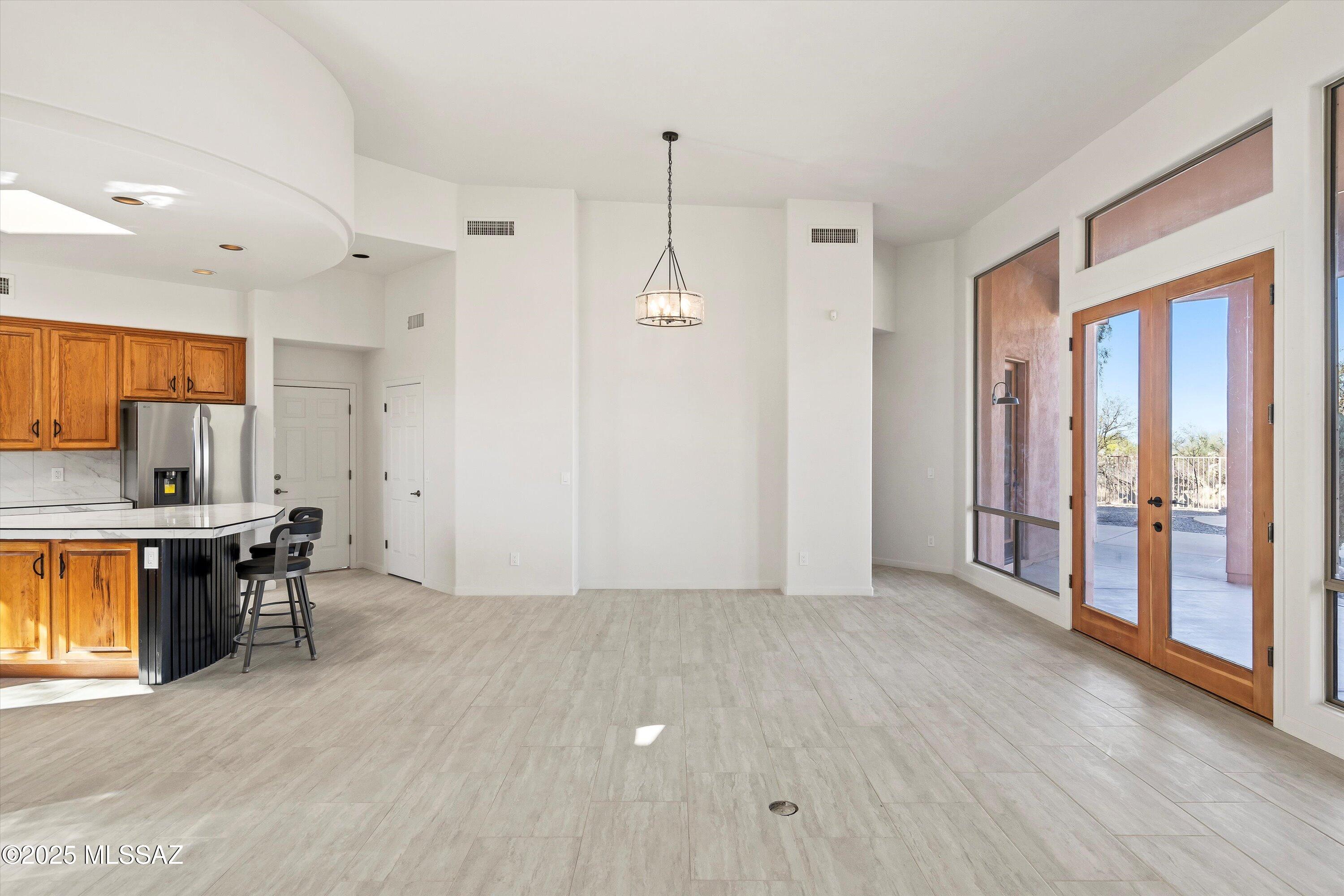 Coyote Creek (1-395) - Residential