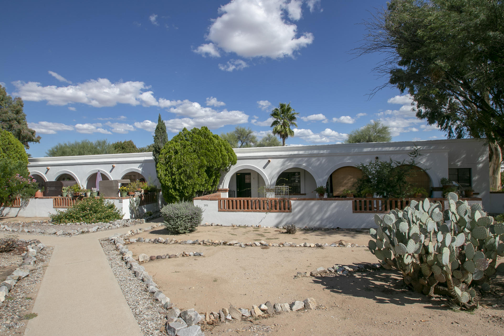 A cozy winter get-a-way, 1 BR, 1 BA Villa is in the heart of Green Valley near shopping and restaurants. Enjoy sitting on your from covered porch surrounded in mature landscaping or walk across the street to the pool for a swim or relax in the sun. Remodeled with newer ceramic tile, full size appliances, kitchen cabinets and bath vanity. Care free maintenance! The HOA takes care of all outside home maintenance, including roofs, cooling & heating equipment, water heater, water, sewer and more. GVR is available but not mandatory.