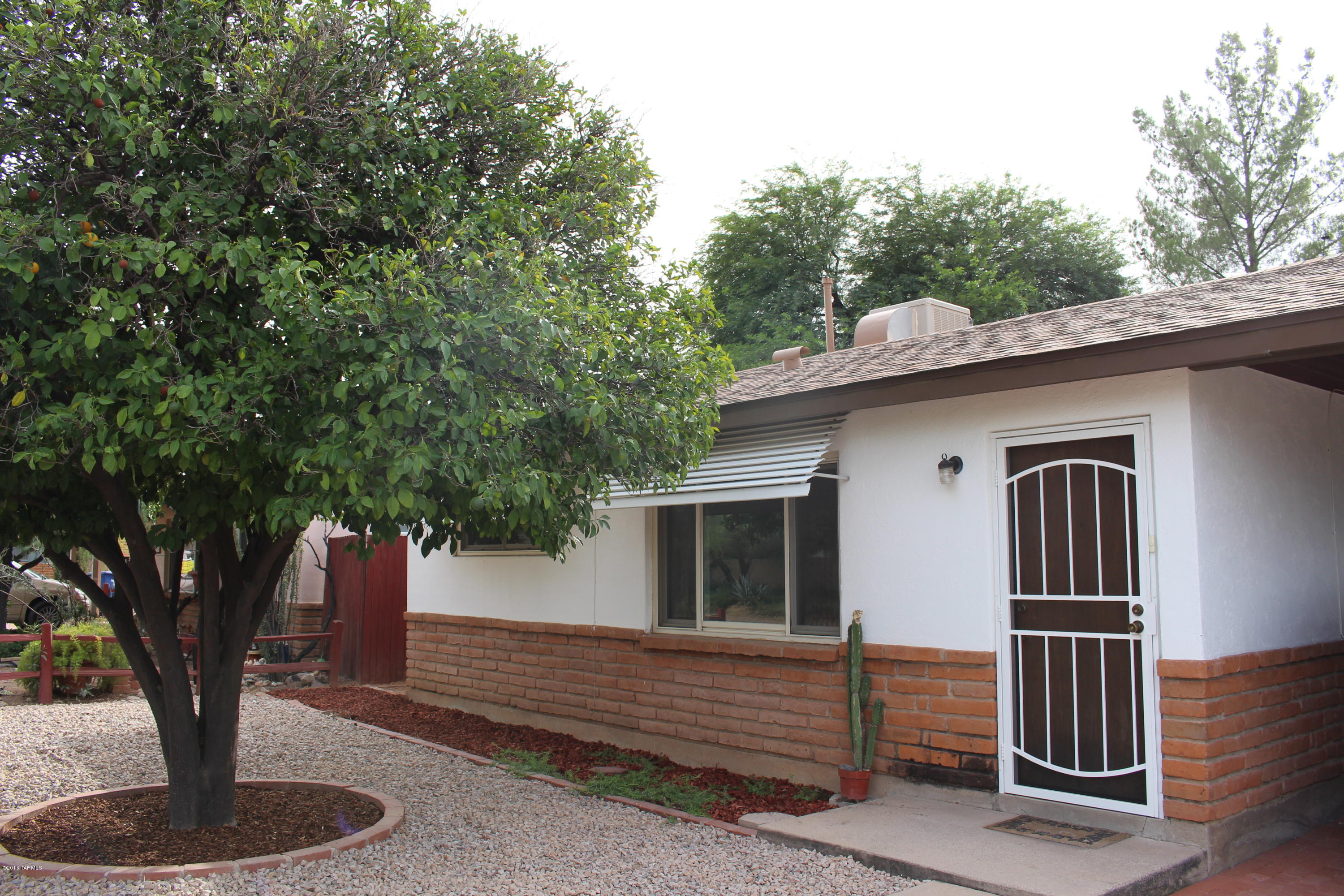 Darling doll house! Move in ready 2 bedroom, 2 bath home centrally located on a quiet, tidy street near all services. Delightful retro feel yet move in ready. Transit stops nearby, shopping, medical services, etc. all within walking distance. Great back yard with mature landscape, covered patio and exterior strange space. Perfect find for a first time home buyer! Your search stops here....