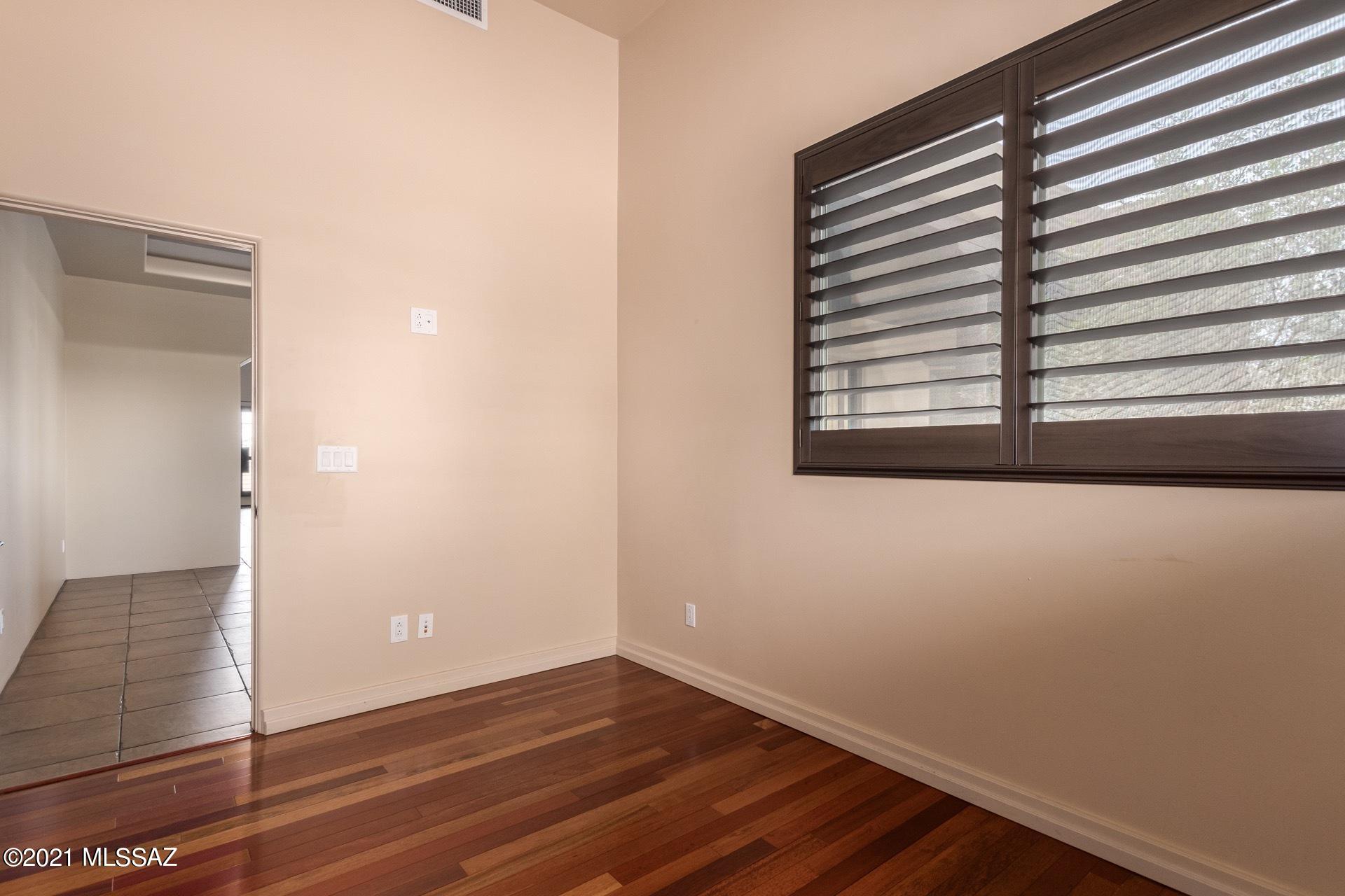 Moonridge (1-48) - Residential
