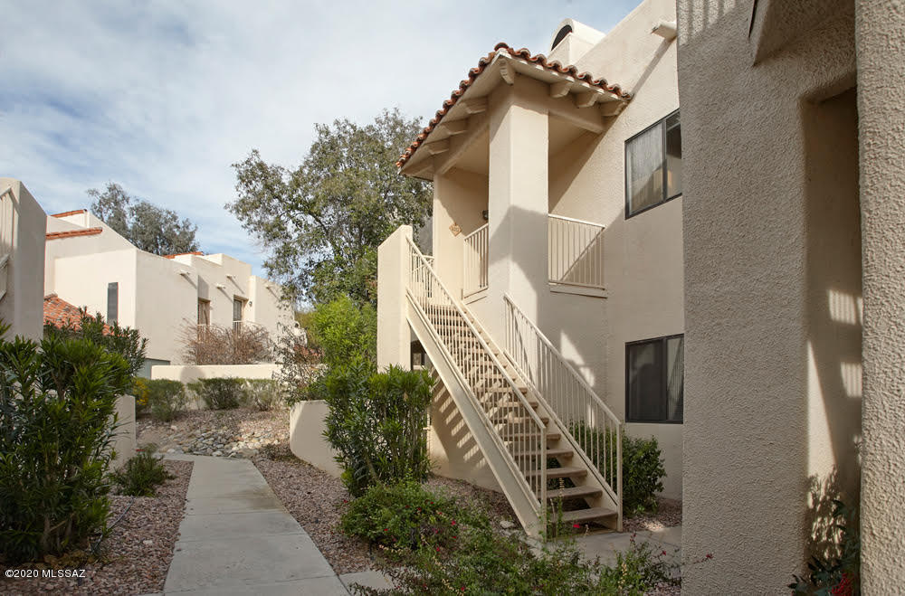 Condos At La Paloma (The) - Residential