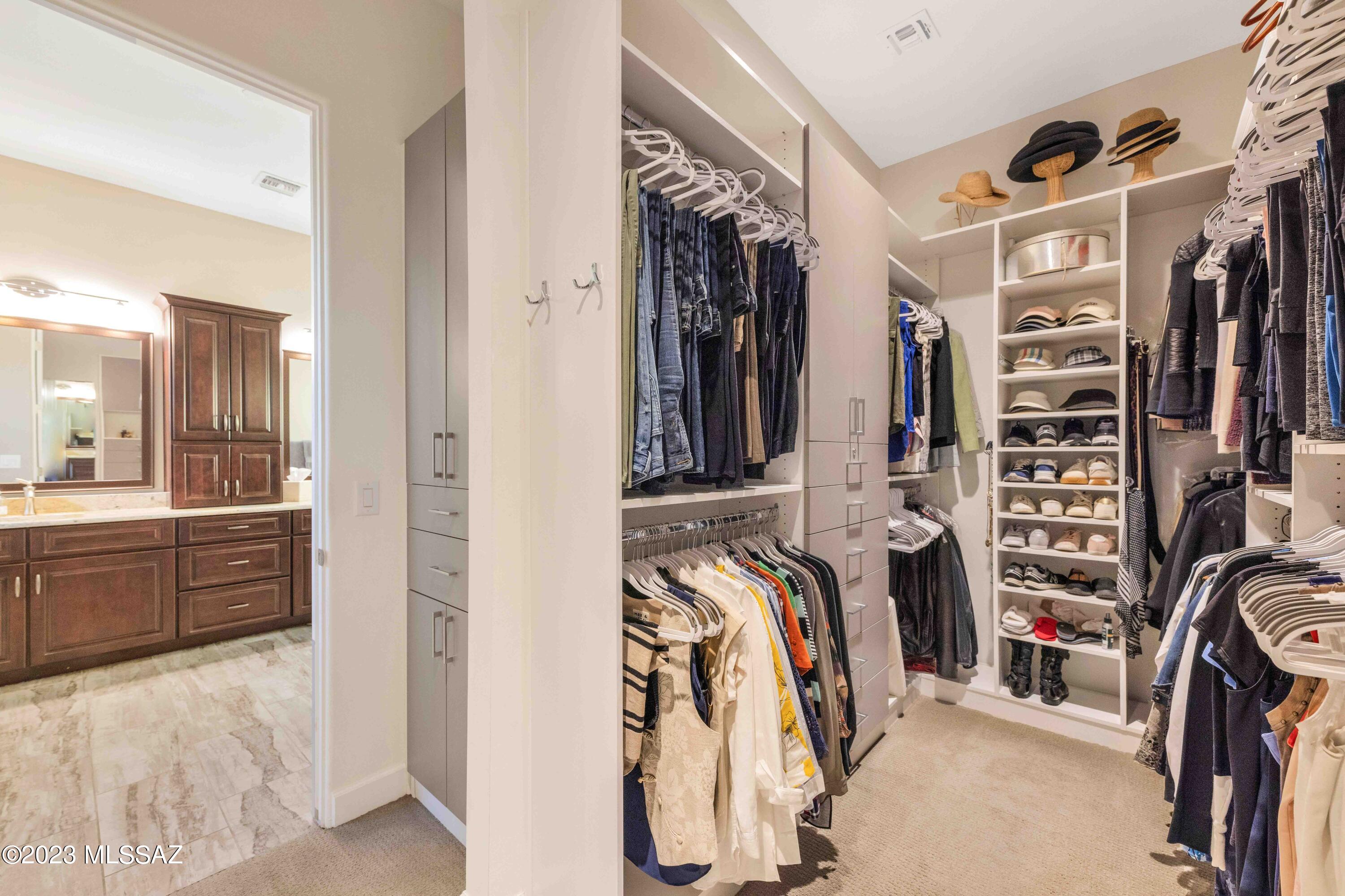 The Enclave At Stone Canyon V - Residential