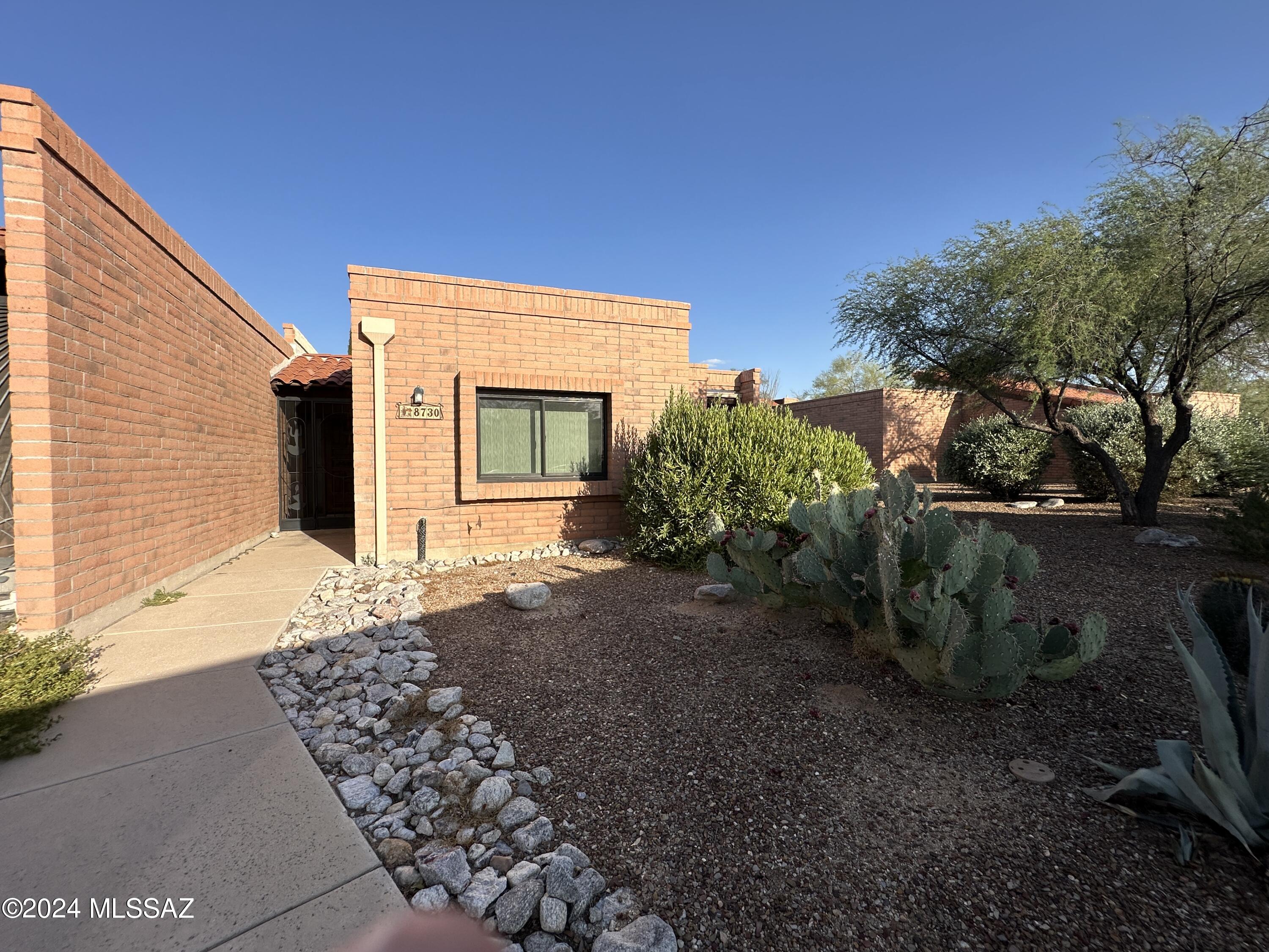 La Cholla Hills(1-313) - Residential Lease