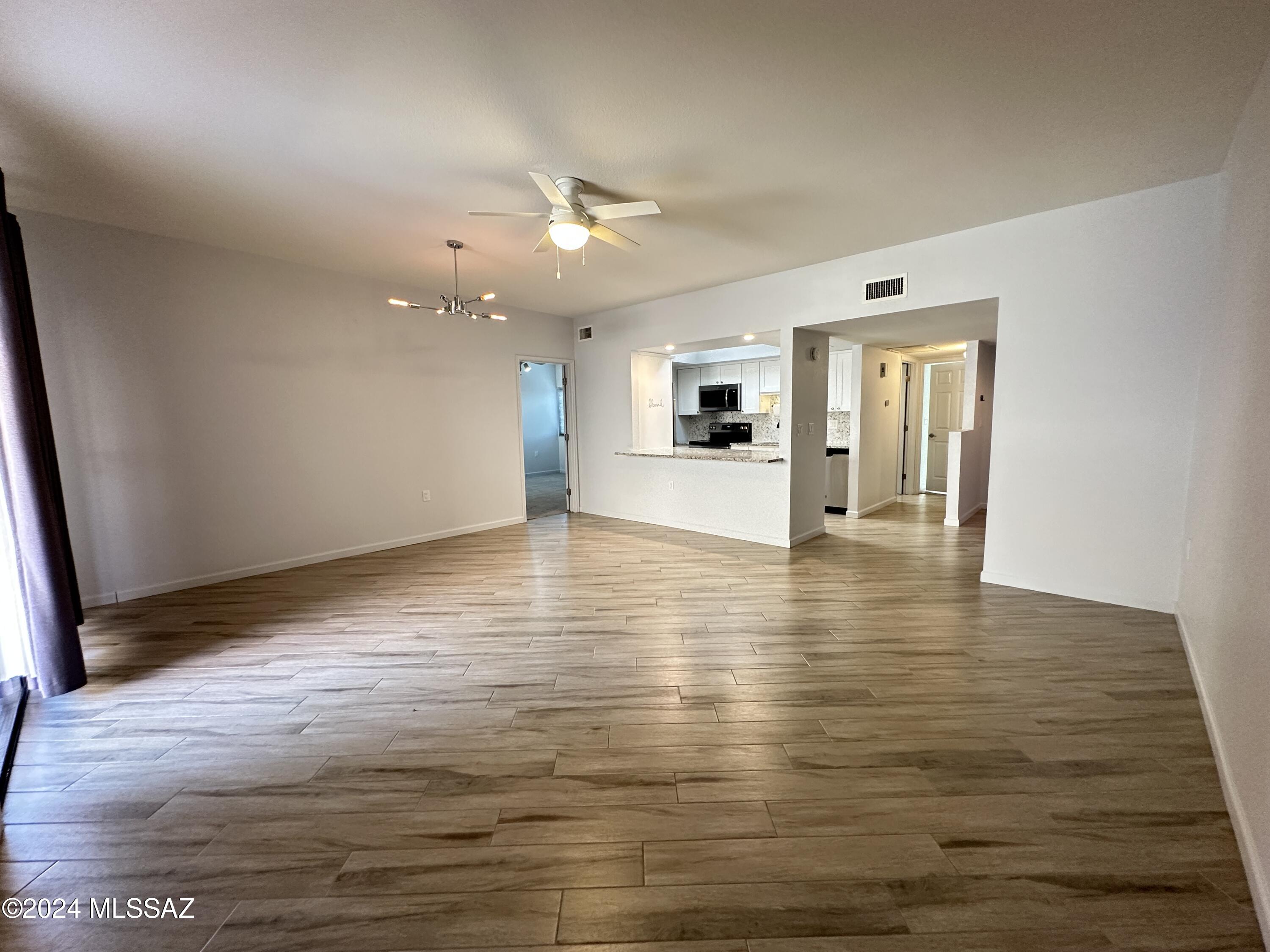 La Cholla Hills(1-313) - Residential Lease
