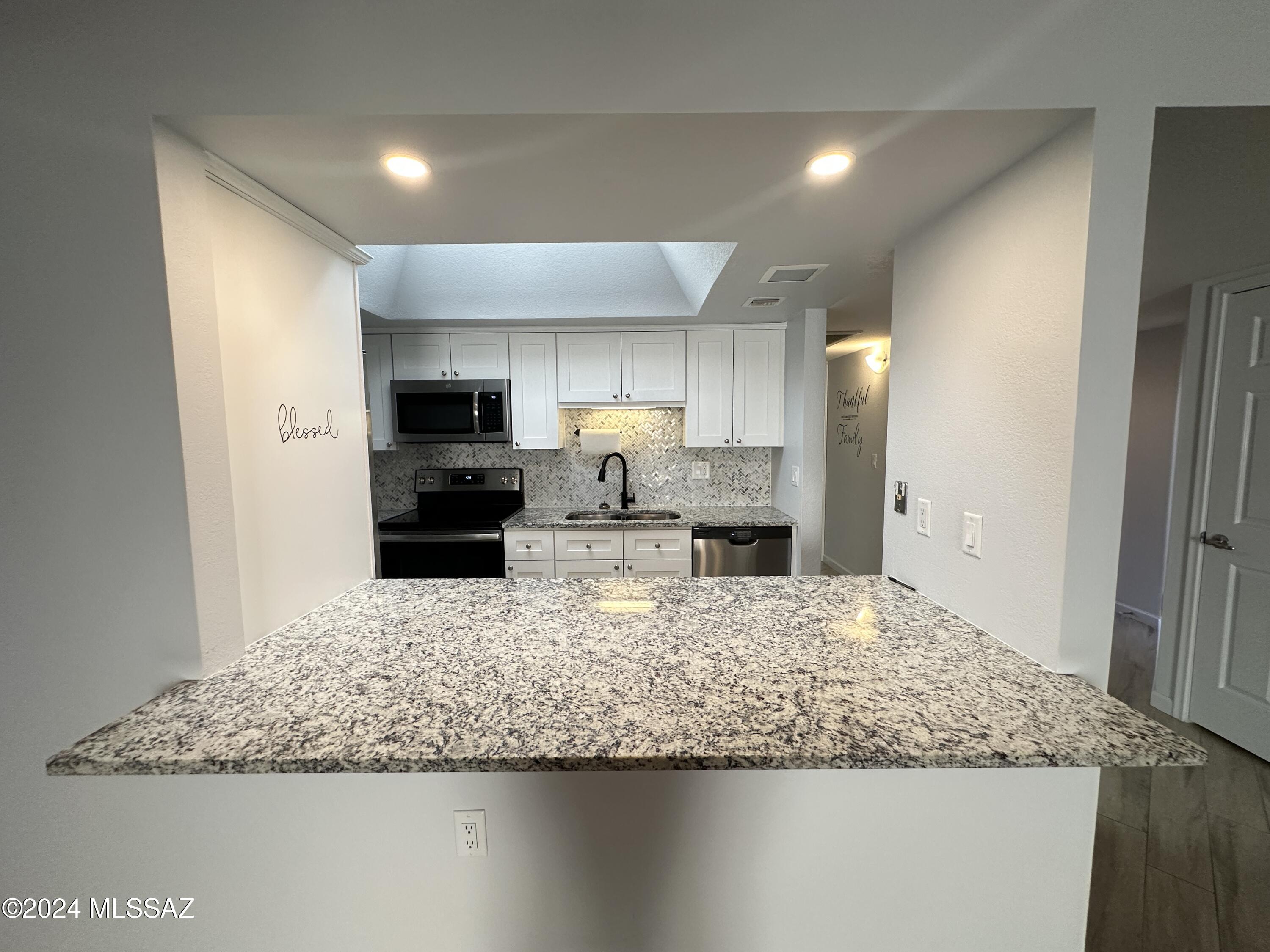 La Cholla Hills(1-313) - Residential Lease