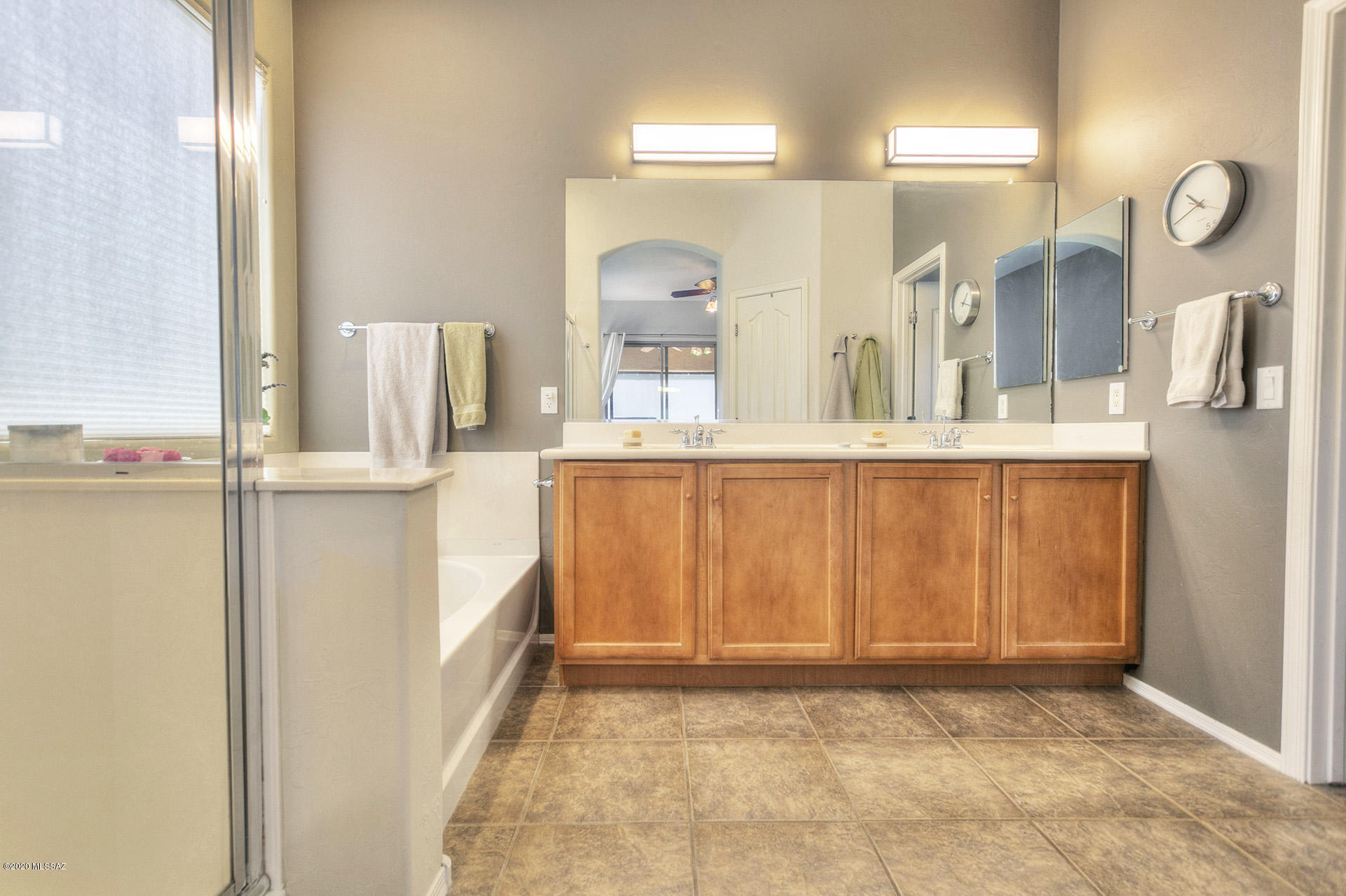 Encanto Del Lago (1-82) - Residential