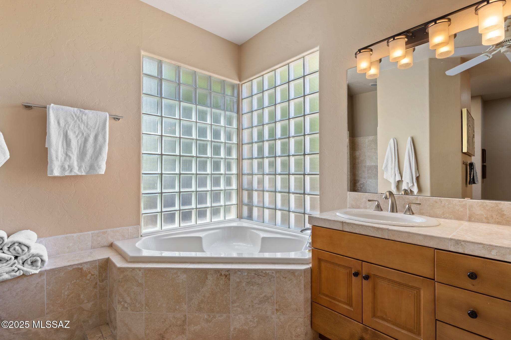Canada Hills Est Phase ll (42-130) - Residential