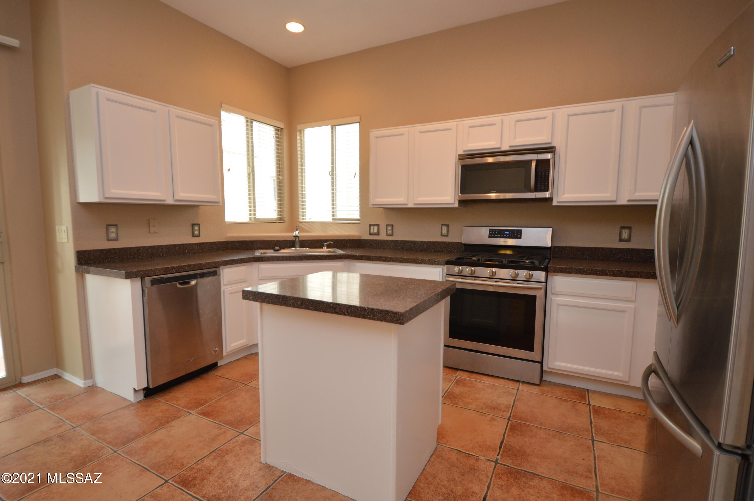 Civano 1 (166-527) - Residential Lease