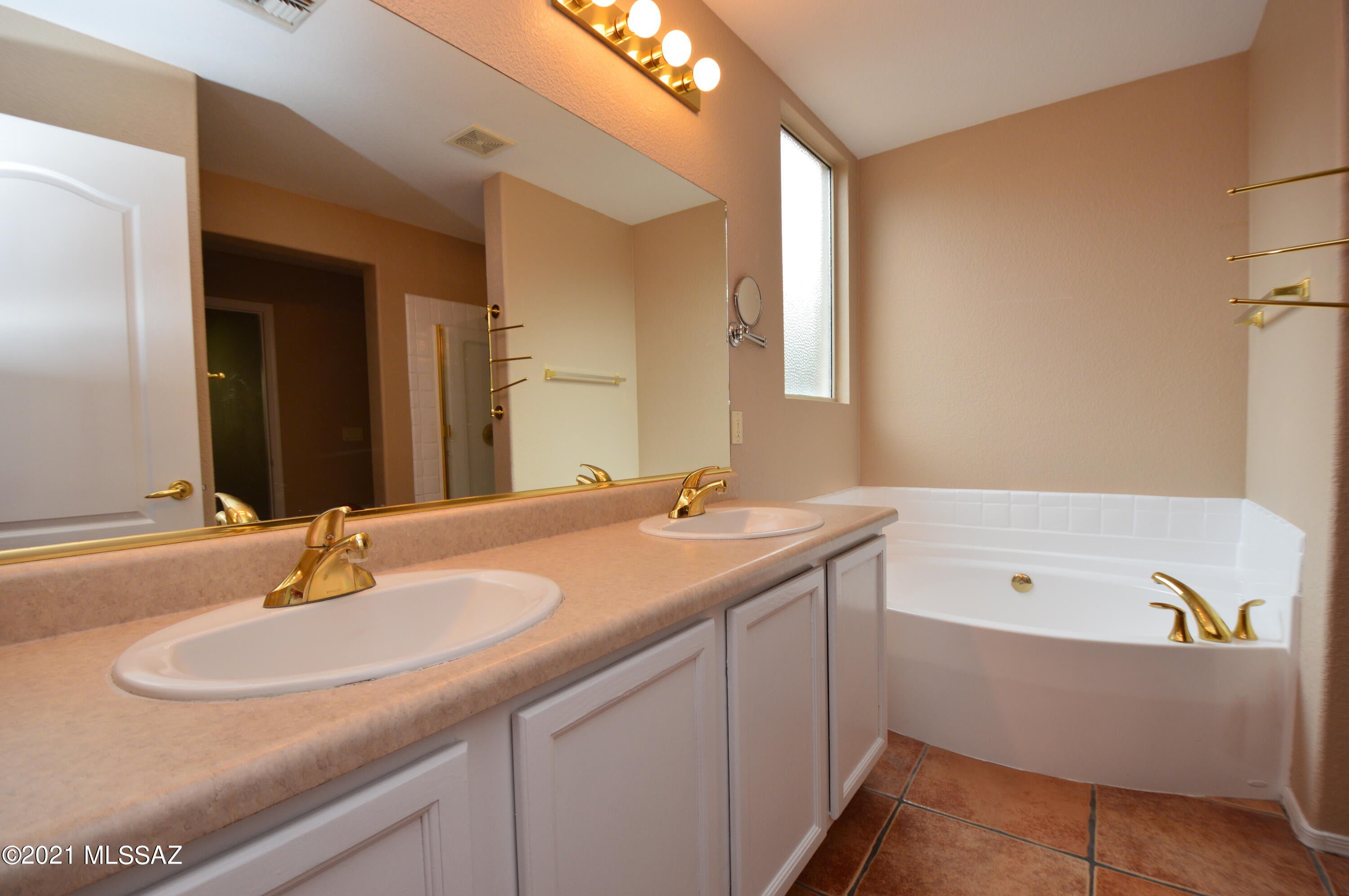 Civano 1 (166-527) - Residential Lease