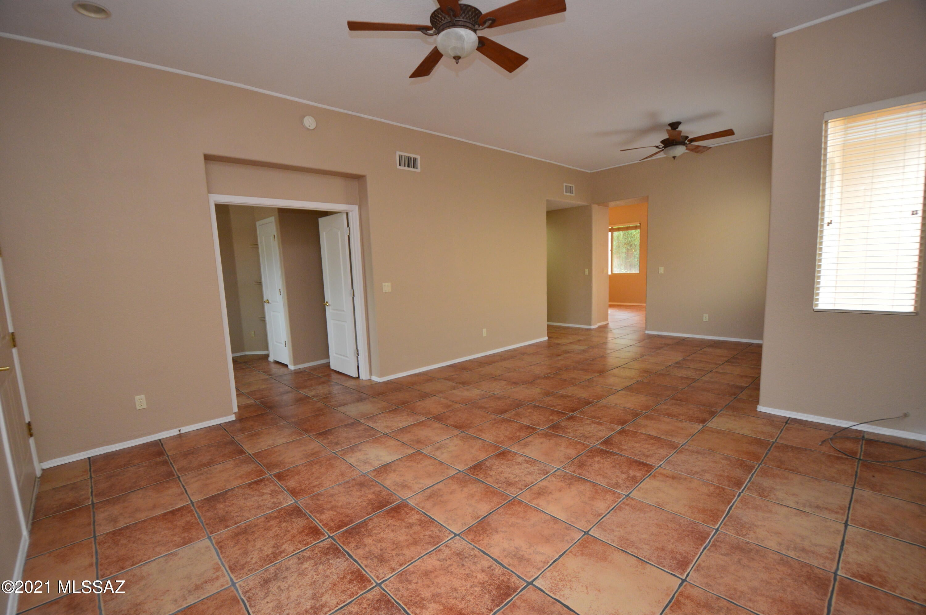 Civano 1 (166-527) - Residential Lease