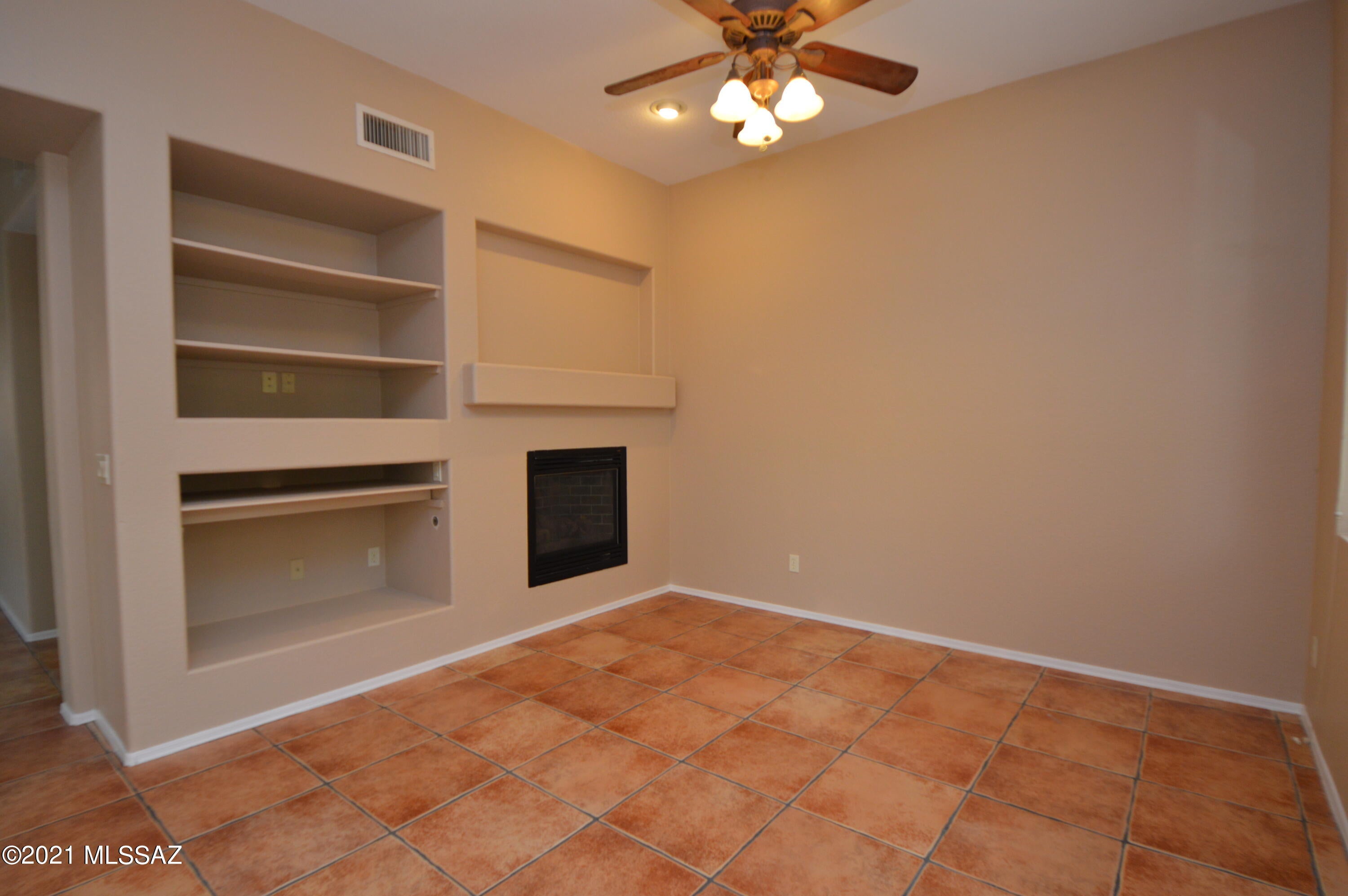 Civano 1 (166-527) - Residential Lease