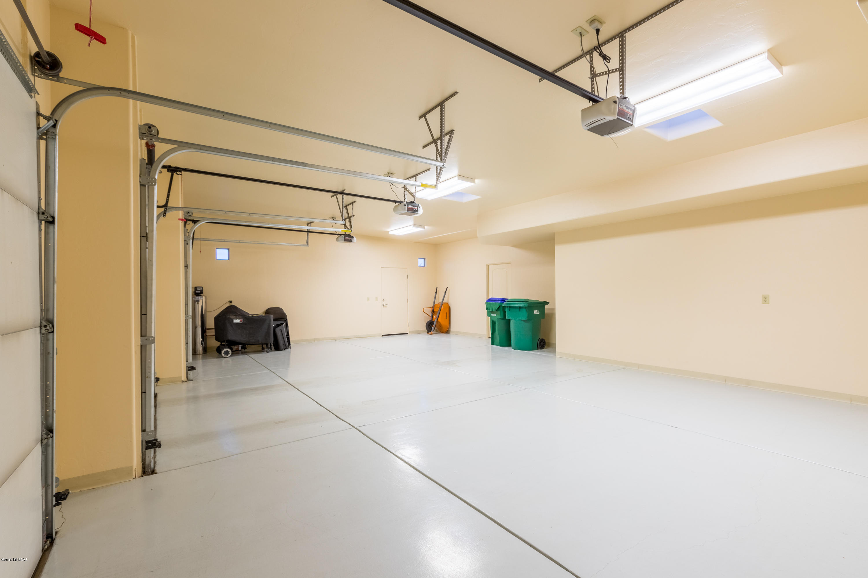 Coyote Creek (1-395) - Residential