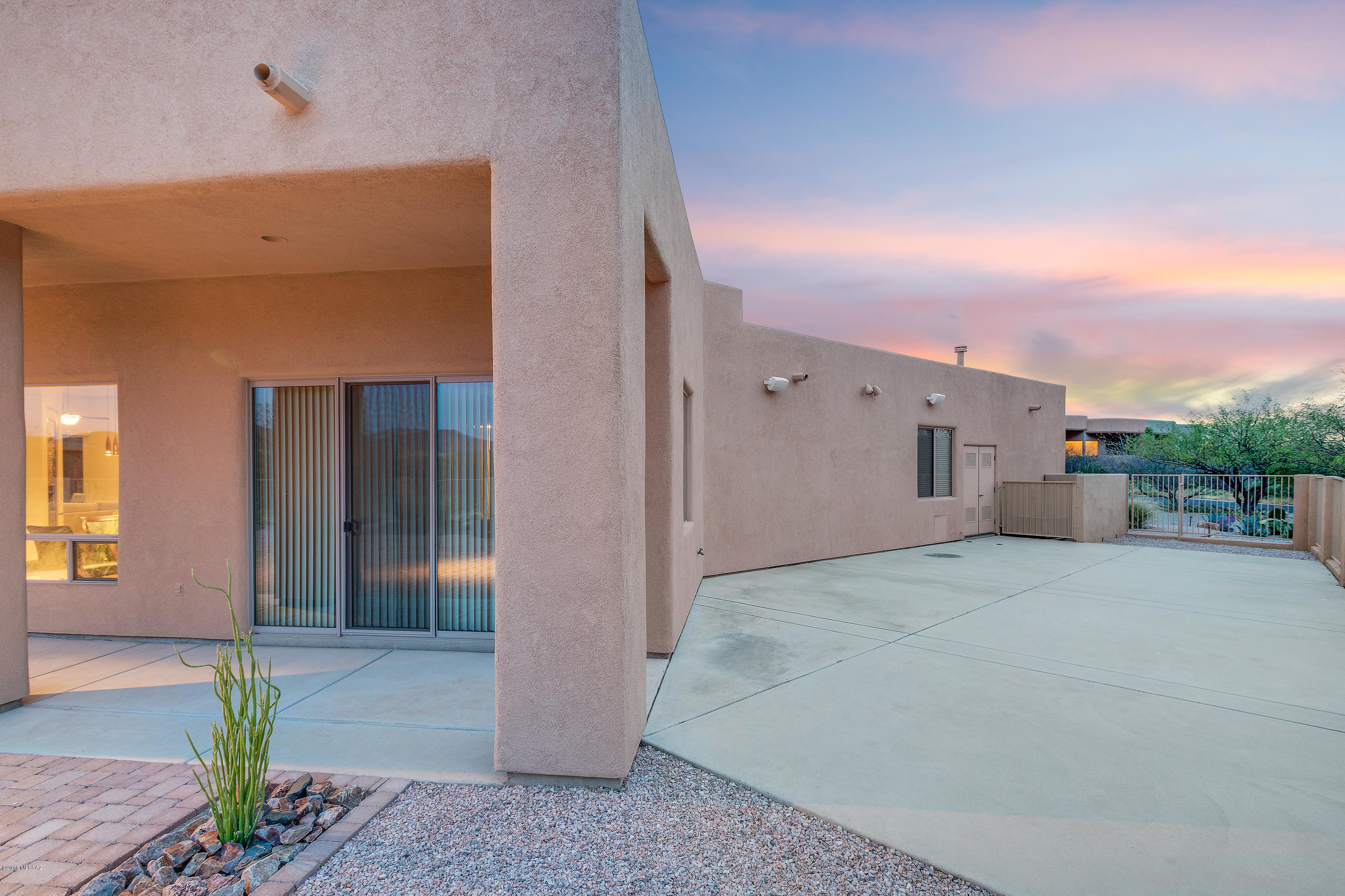 Coyote Creek (1-395) - Residential
