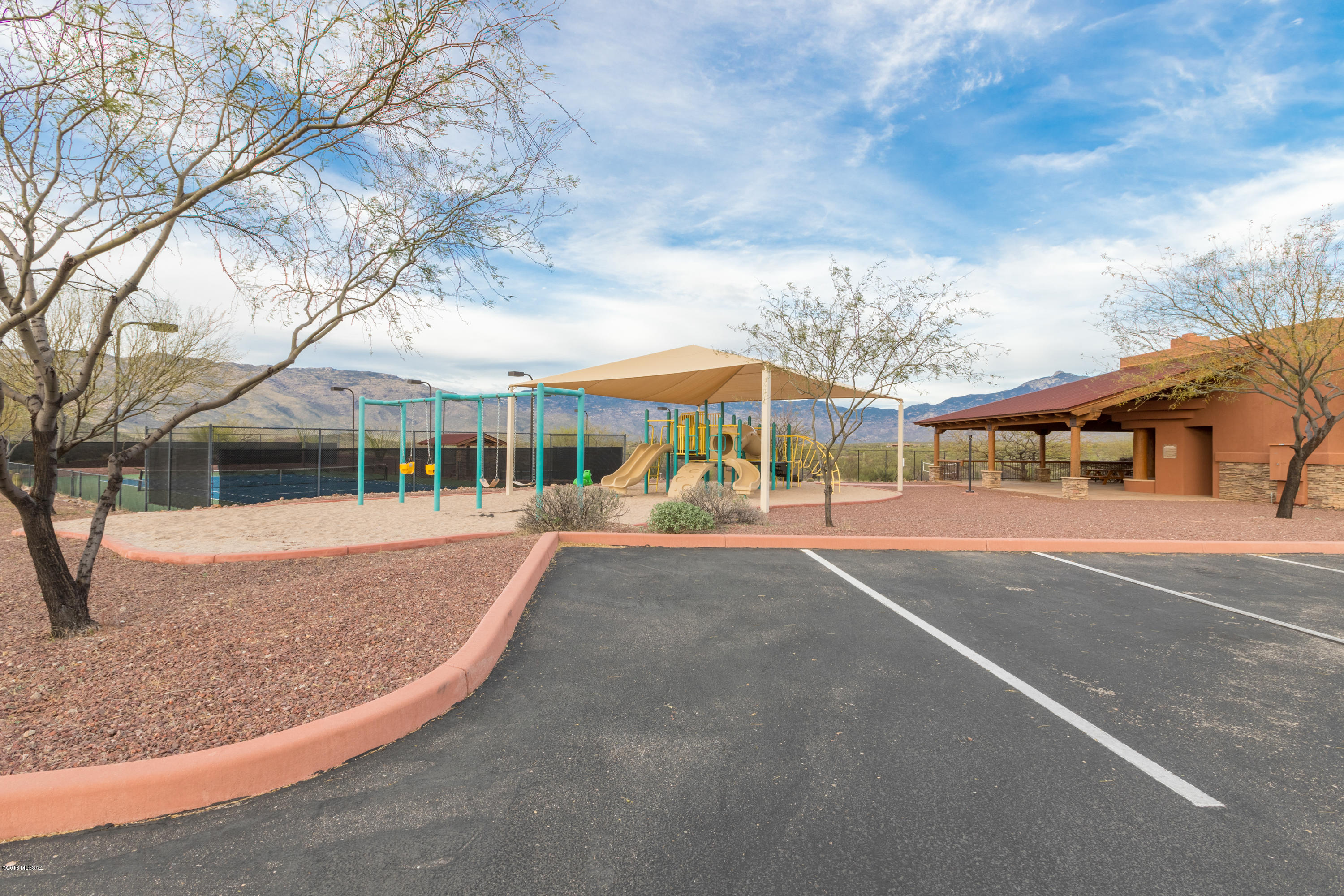Coyote Creek (1-395) - Residential