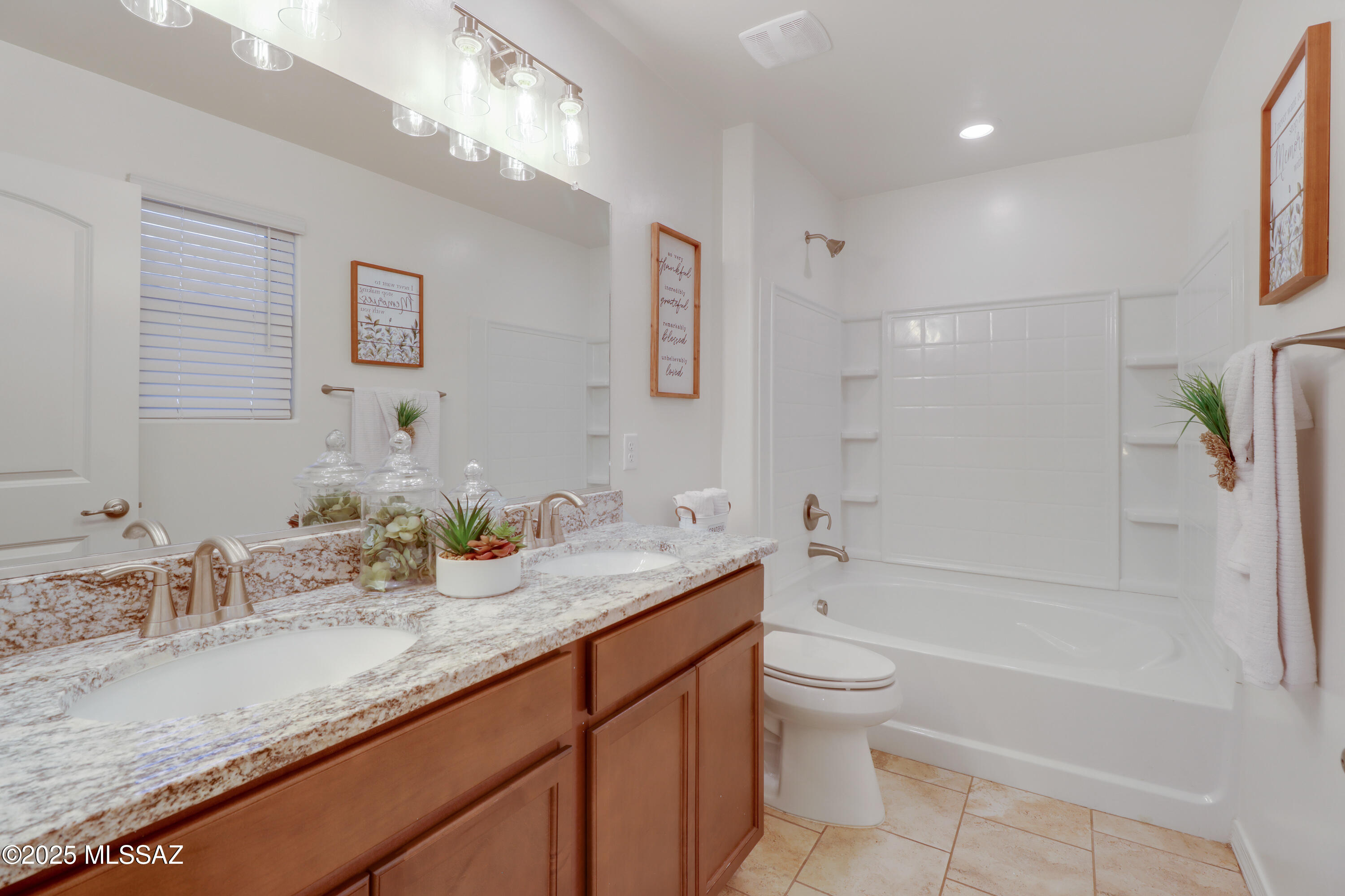 Bella Tierra - Residential