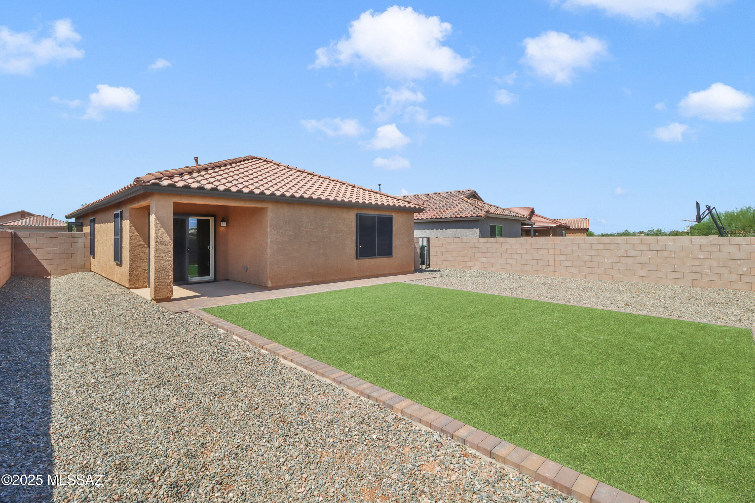 Bella Tierra - Residential
