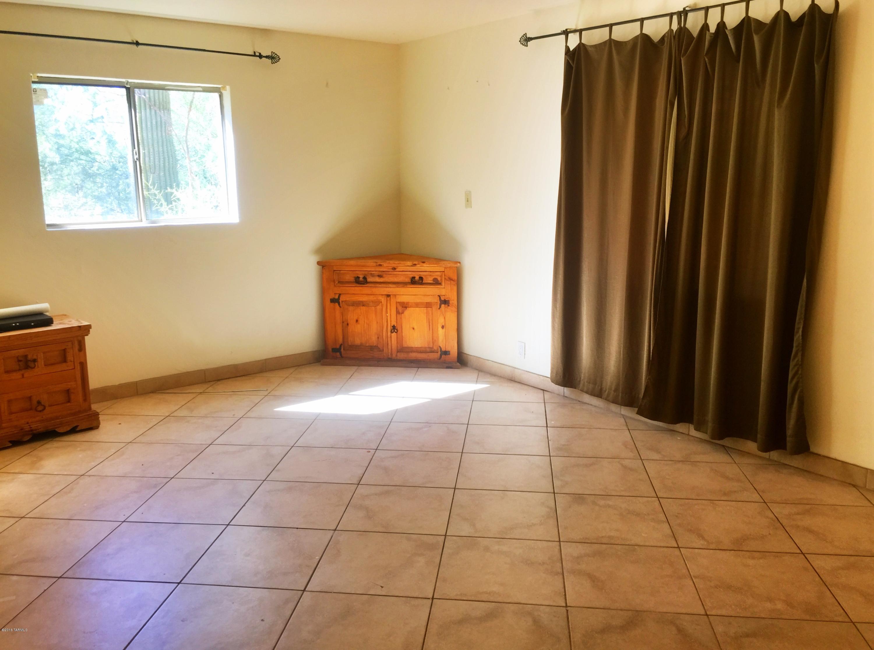 Millstone Manor NO. 5 (1-11) - Residential Lease