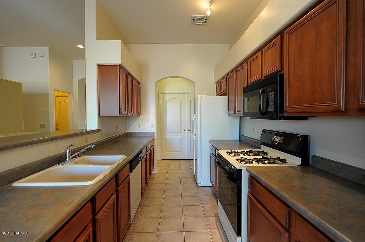 Rancho Agua Dulce (1-306) - Residential Lease
