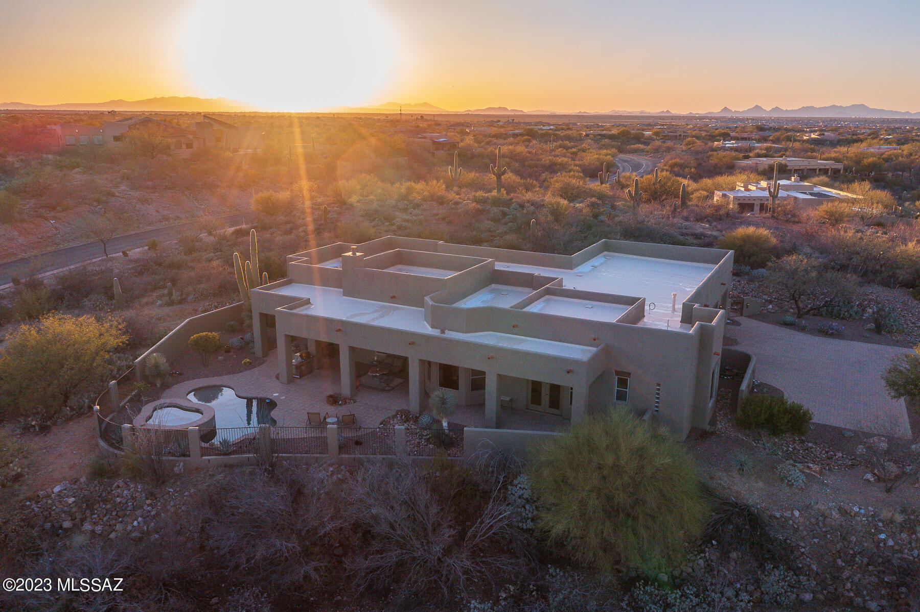 Coyote Creek (1-395) - Residential