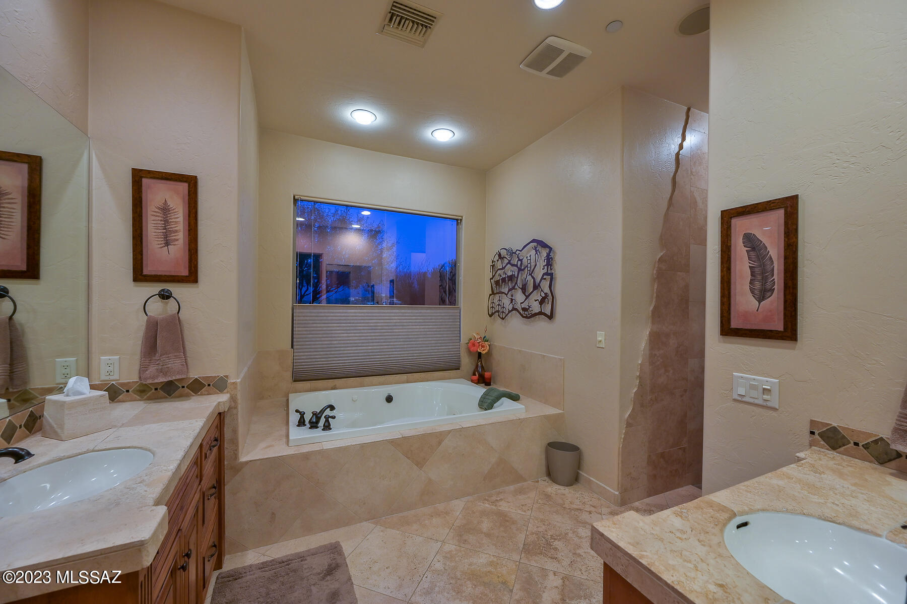 Coyote Creek (1-395) - Residential