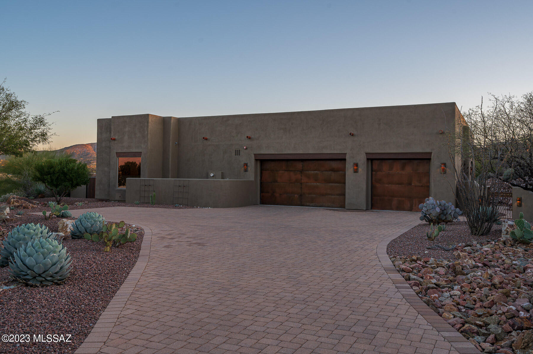 Coyote Creek (1-395) - Residential